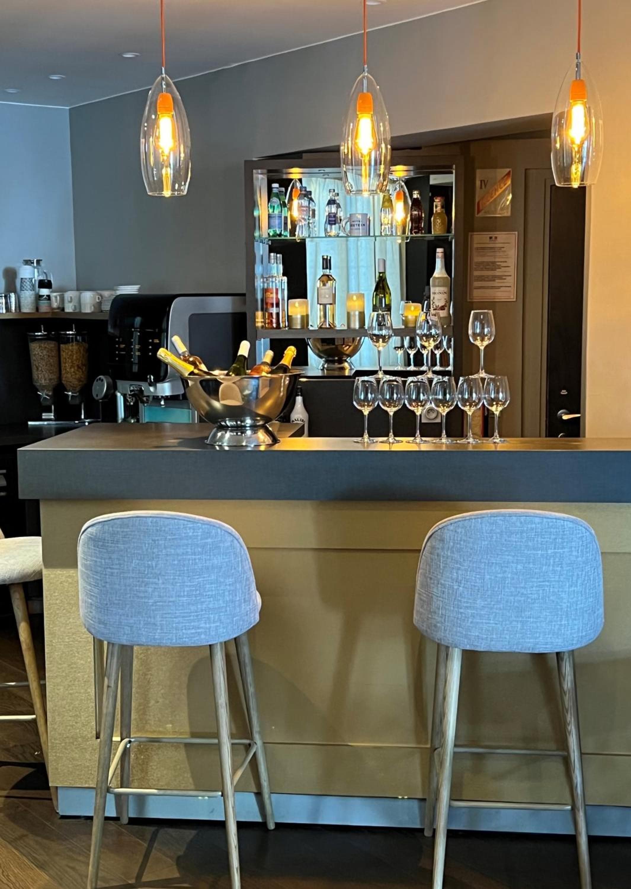 Hotel Sixteen Paris Montrouge
