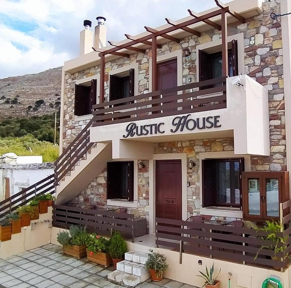 Rustic House Smaro Embonas - Jacuzzi Experience