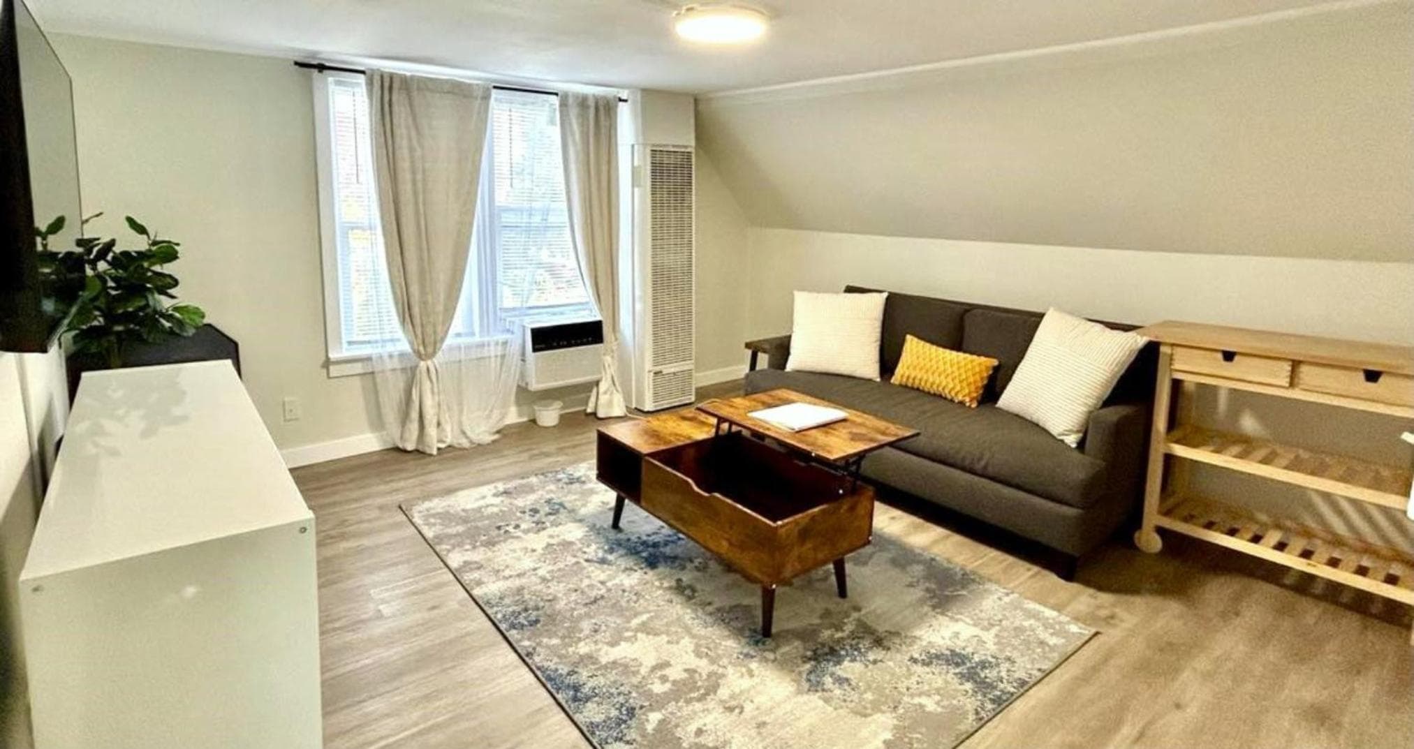 Chic, Cozy & New Prime location with AC, Street Parking #4