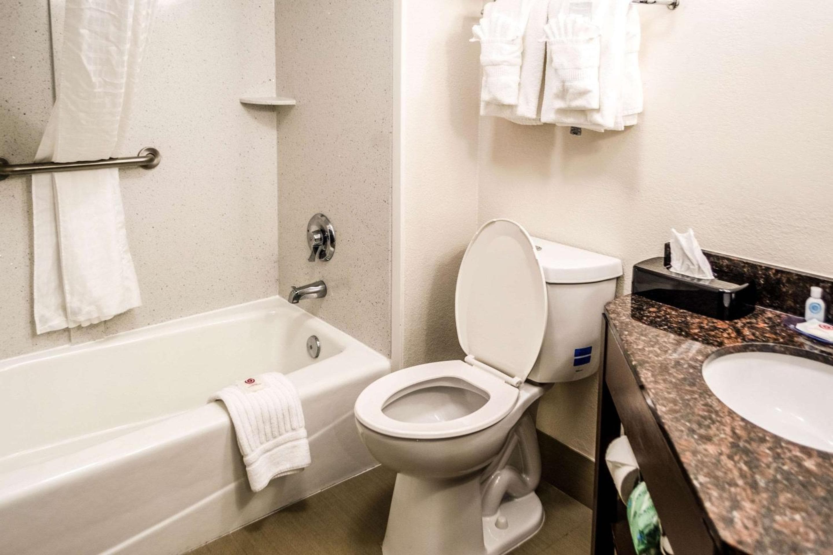 Fairfield by Marriott Inn & Suites Charleston Downtown