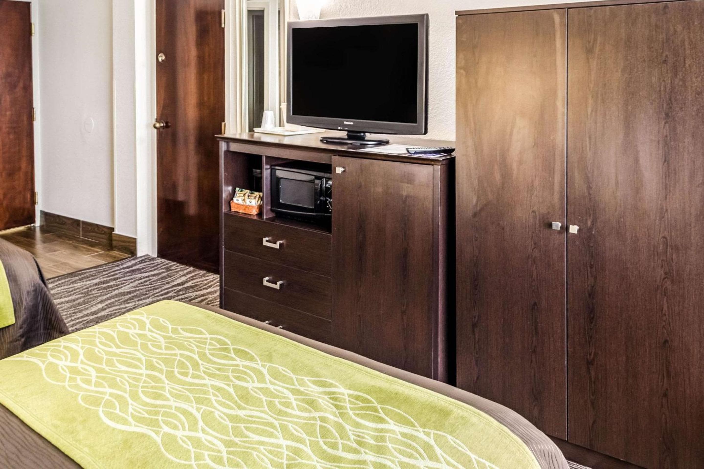 Fairfield by Marriott Inn & Suites Charleston Downtown
