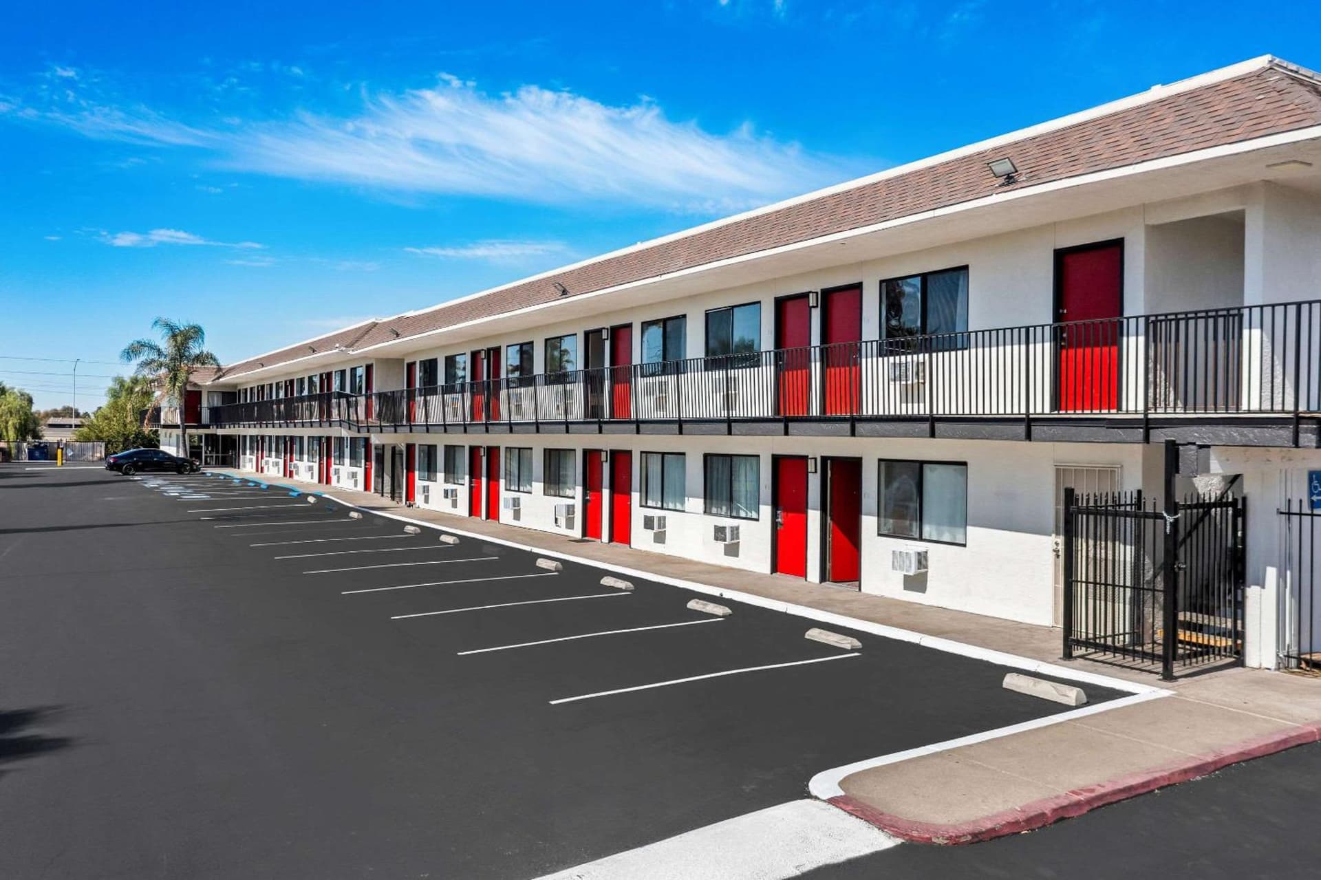Econo Lodge Stockton near I-5 Fairgrounds