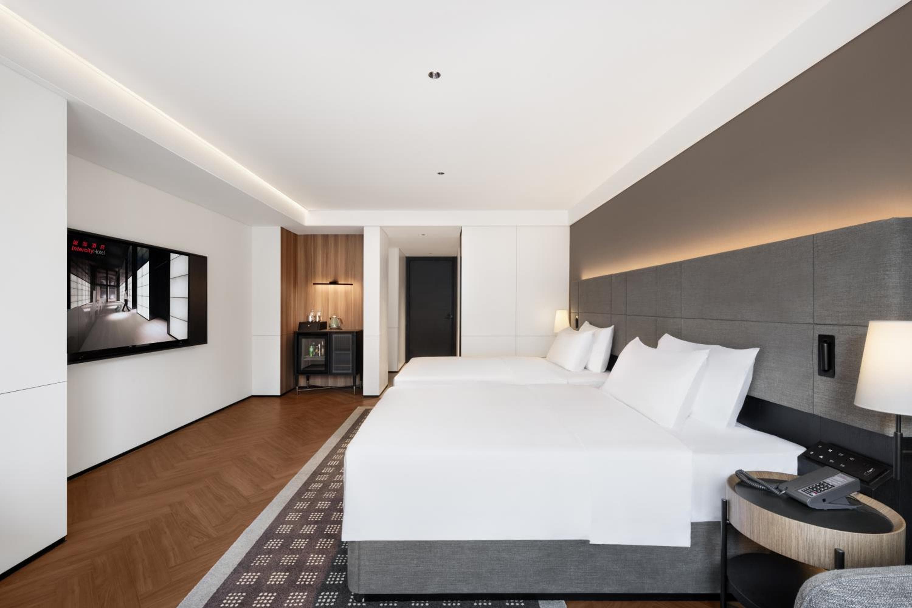 Intercity Hotel Chengdu Financial City Global Center