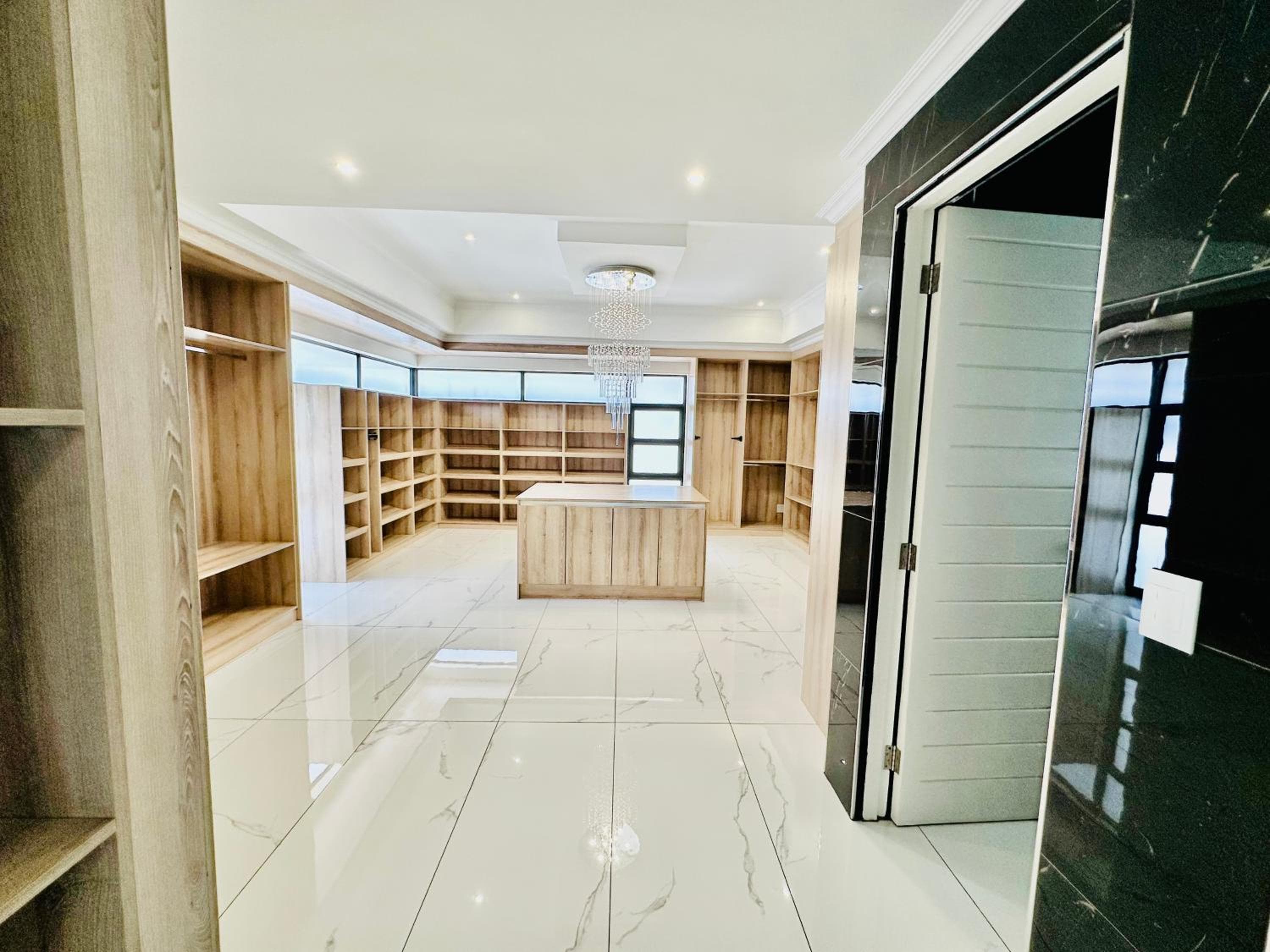 H & H Boutique & SPA
