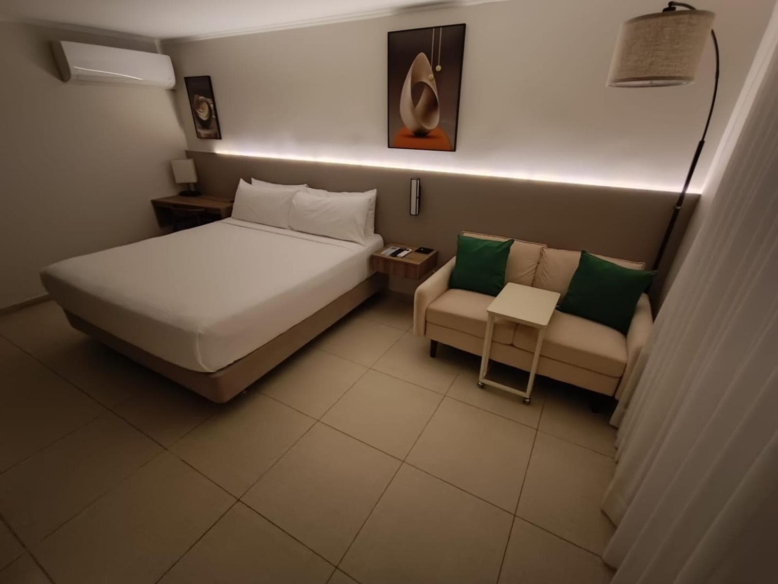 Aruba Boutique & Art Hotel - Adults Only