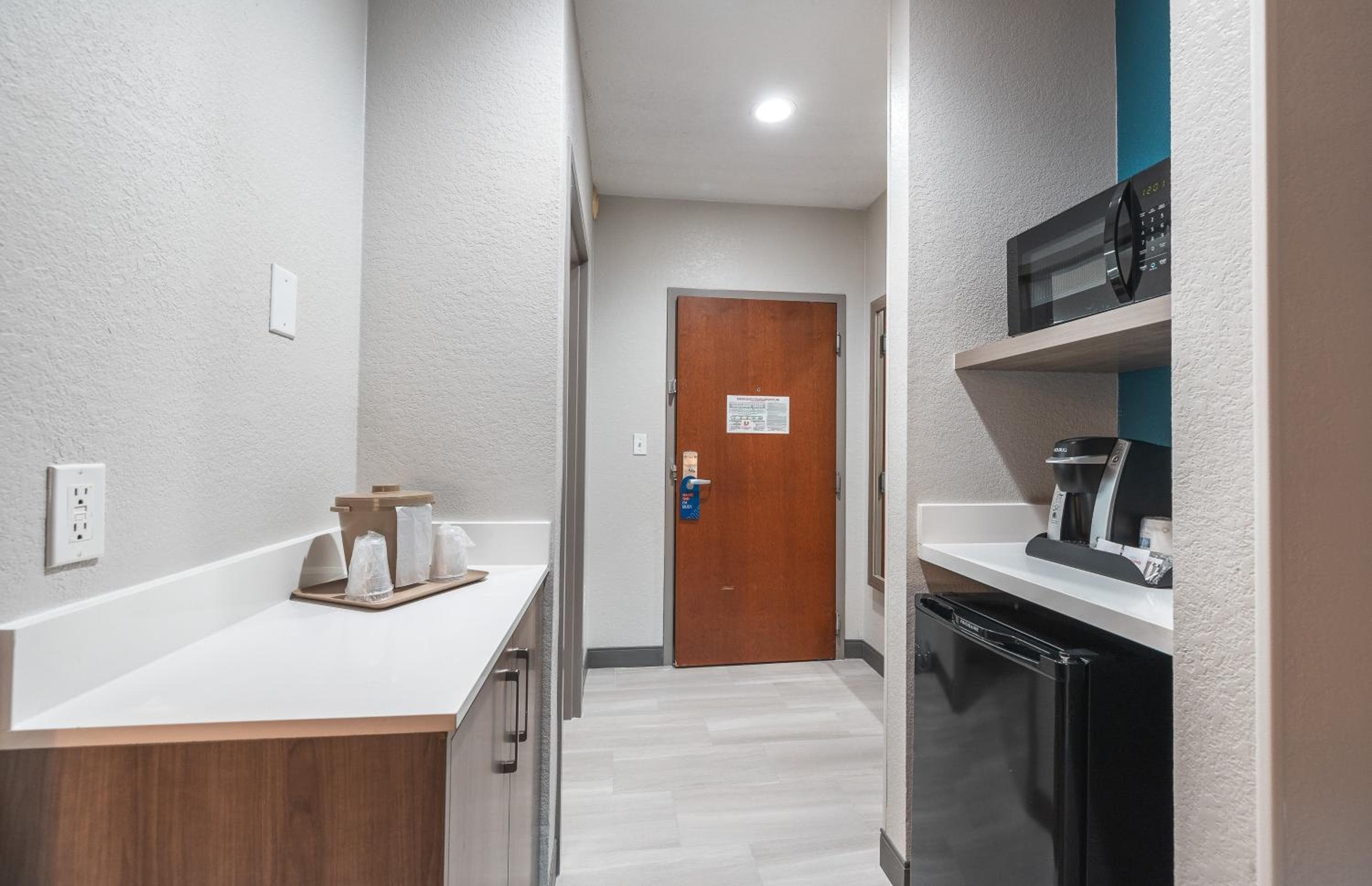 Holiday Inn Express Hotel and Suites Saint Robert by IHG