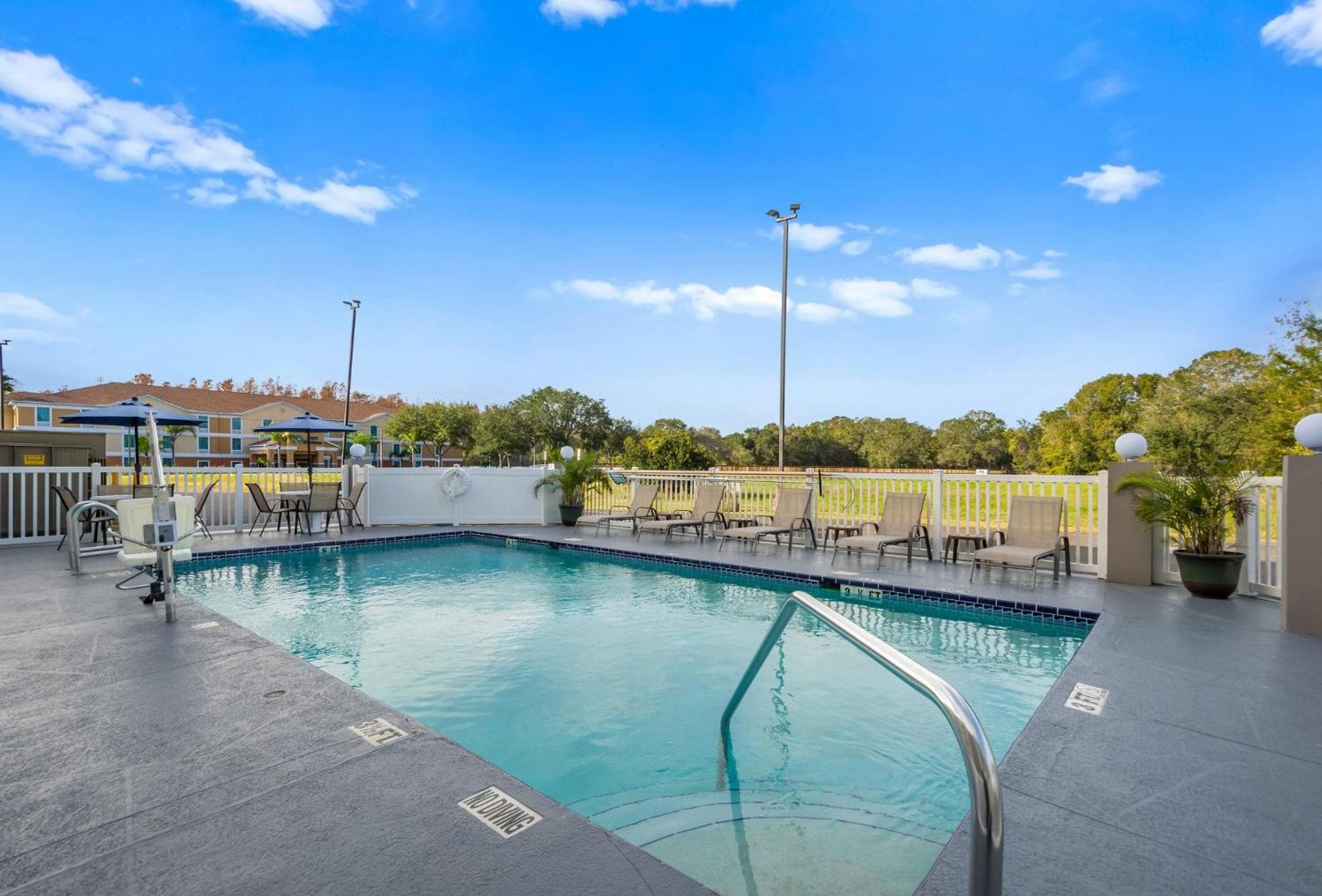 Spot X Hotel Wesley Chapel - Tampa Area