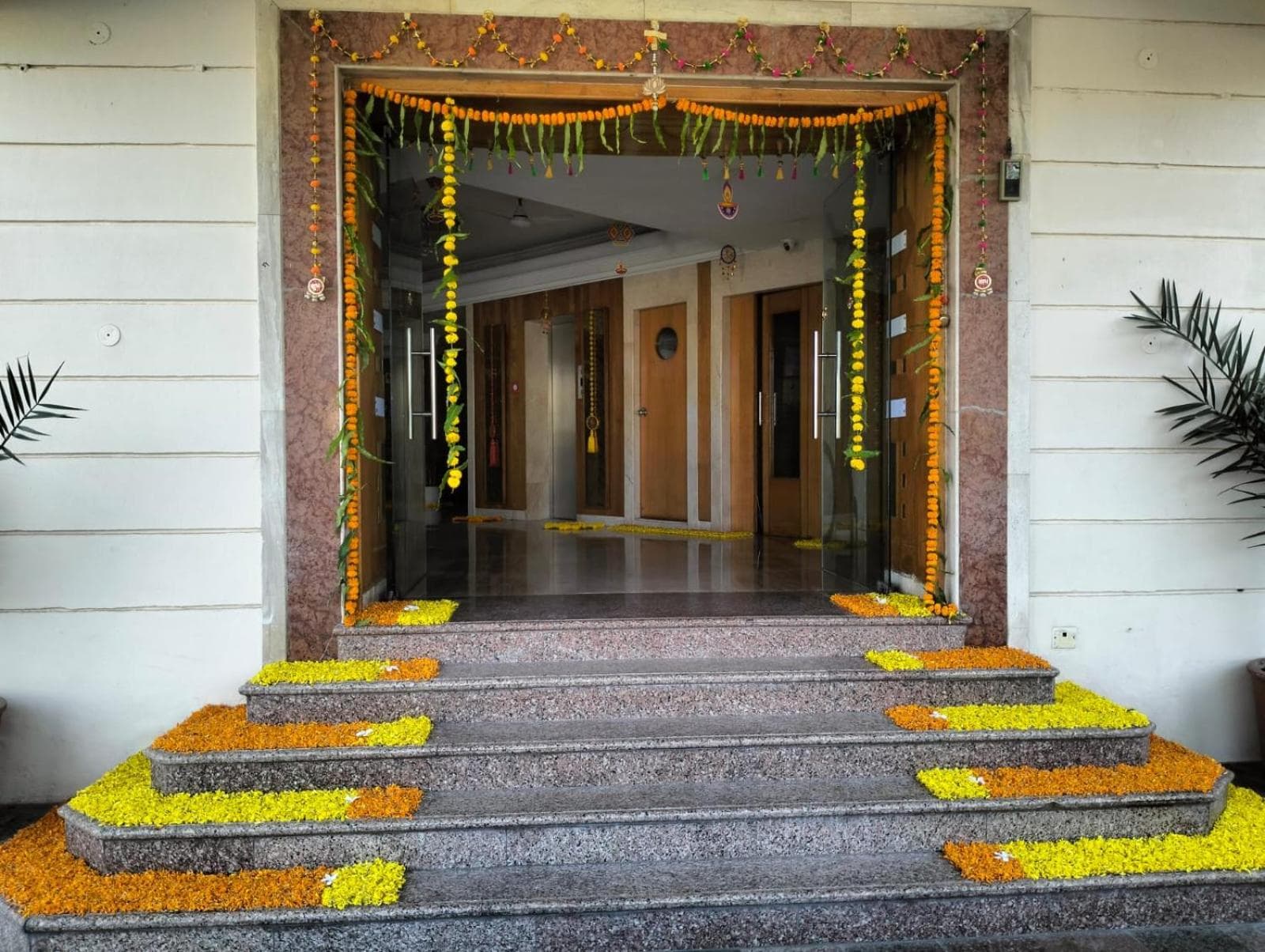 Chandra Inn