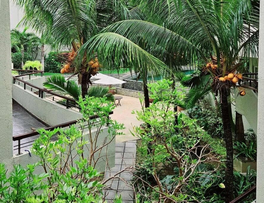 Seaside 3 suites Penthouse with Pool Gym & BBQ Terrace