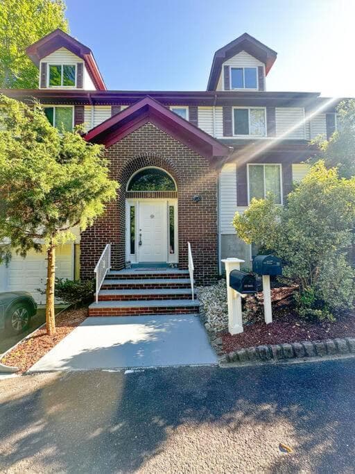2000 square feet of comfort and relaxation near NYC