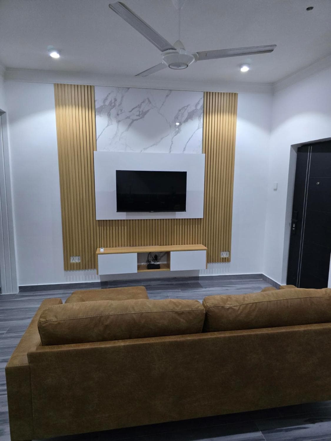 River Hills Hotel & Suites