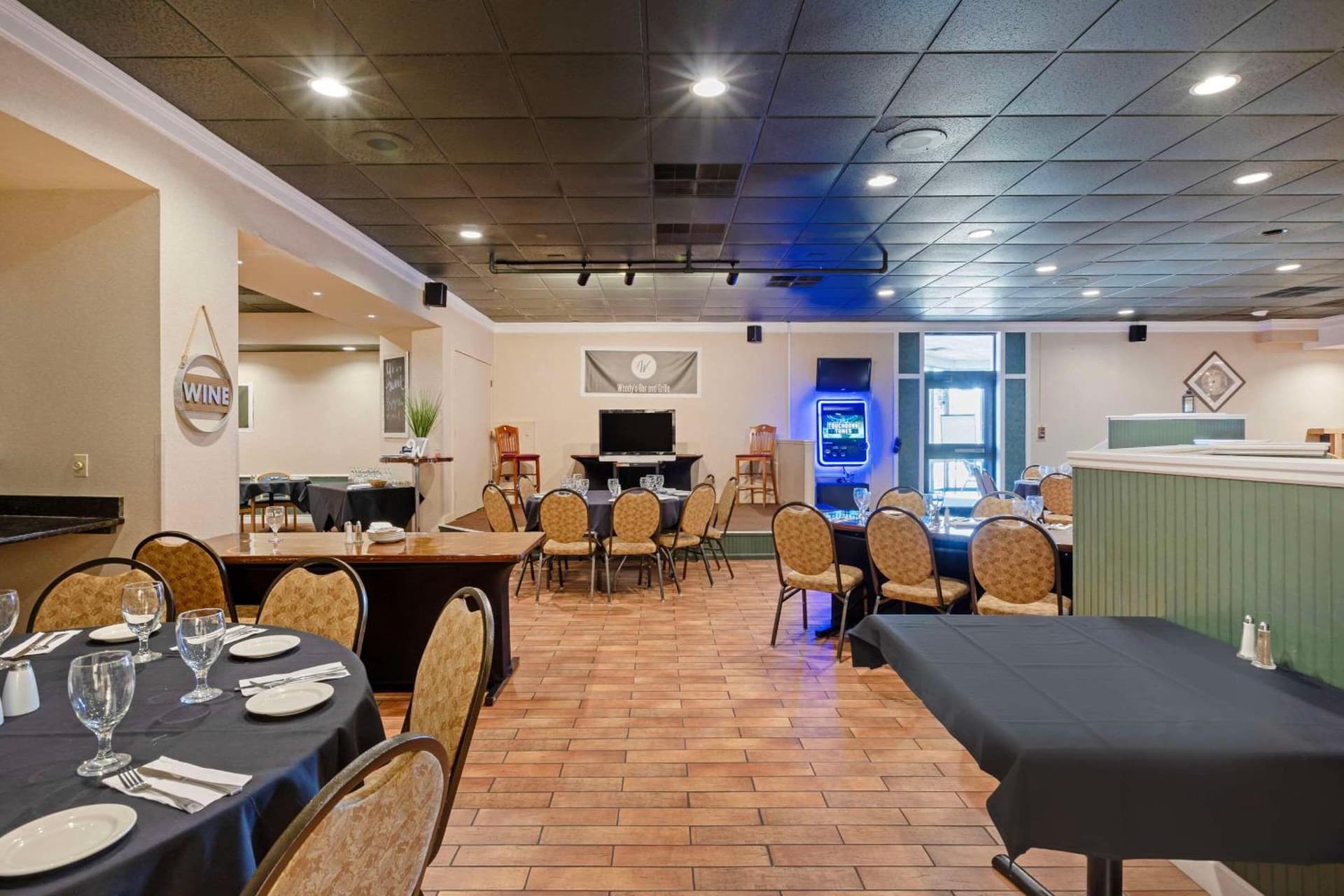 The Lux Hotel & Conference Center, an Ascend Collection Hotel