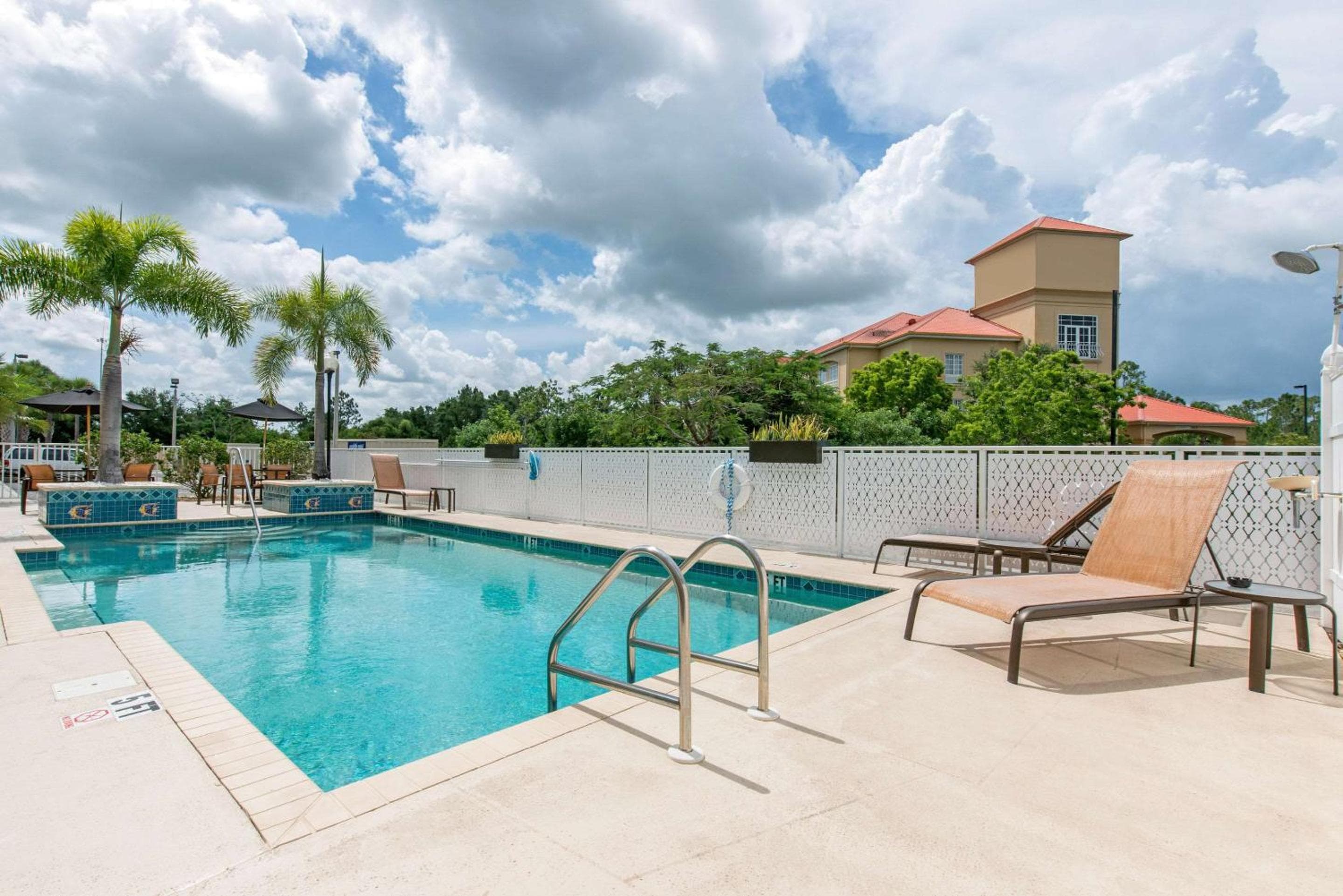 Sleep Inn & Suites Port Charlotte-Punta Gorda