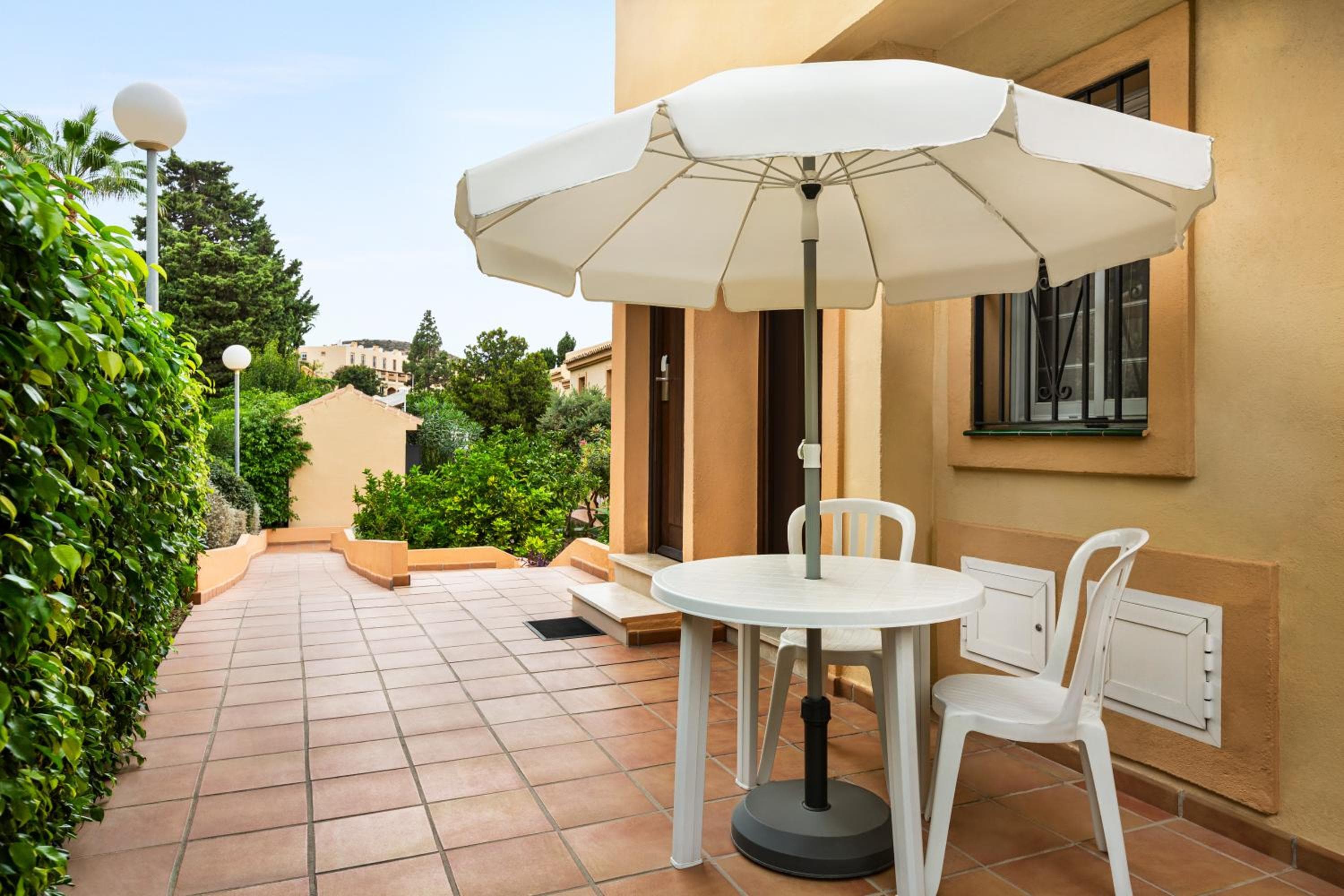 Ramada Hotel & Suites by Wyndham Costa del Sol