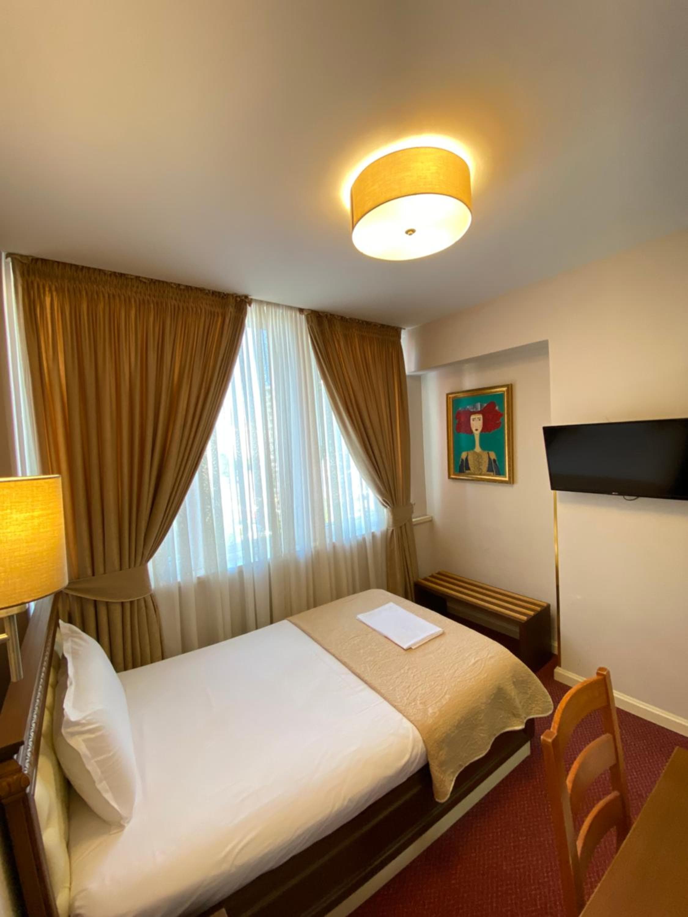 Rozafa Hotel