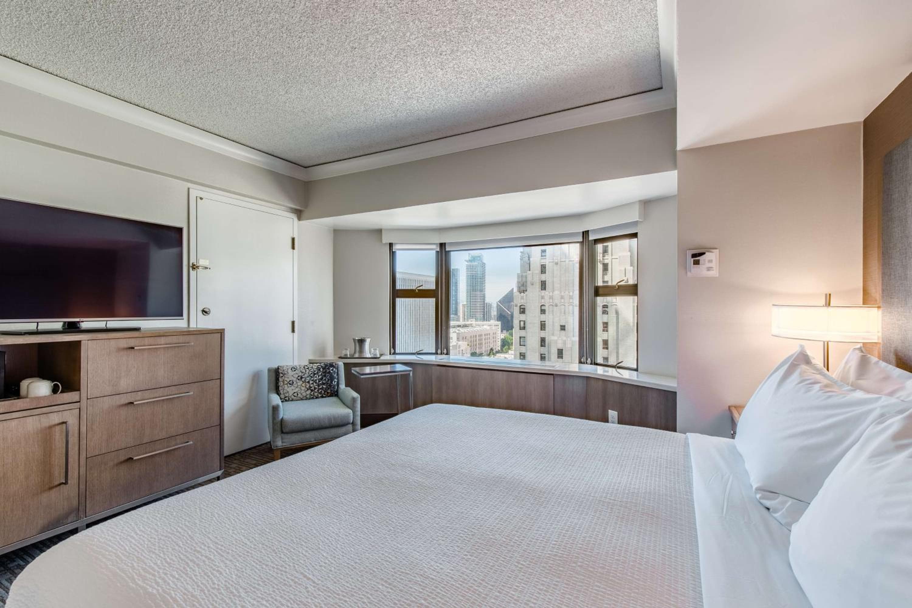 Coast Seattle Downtown Hotel by APA