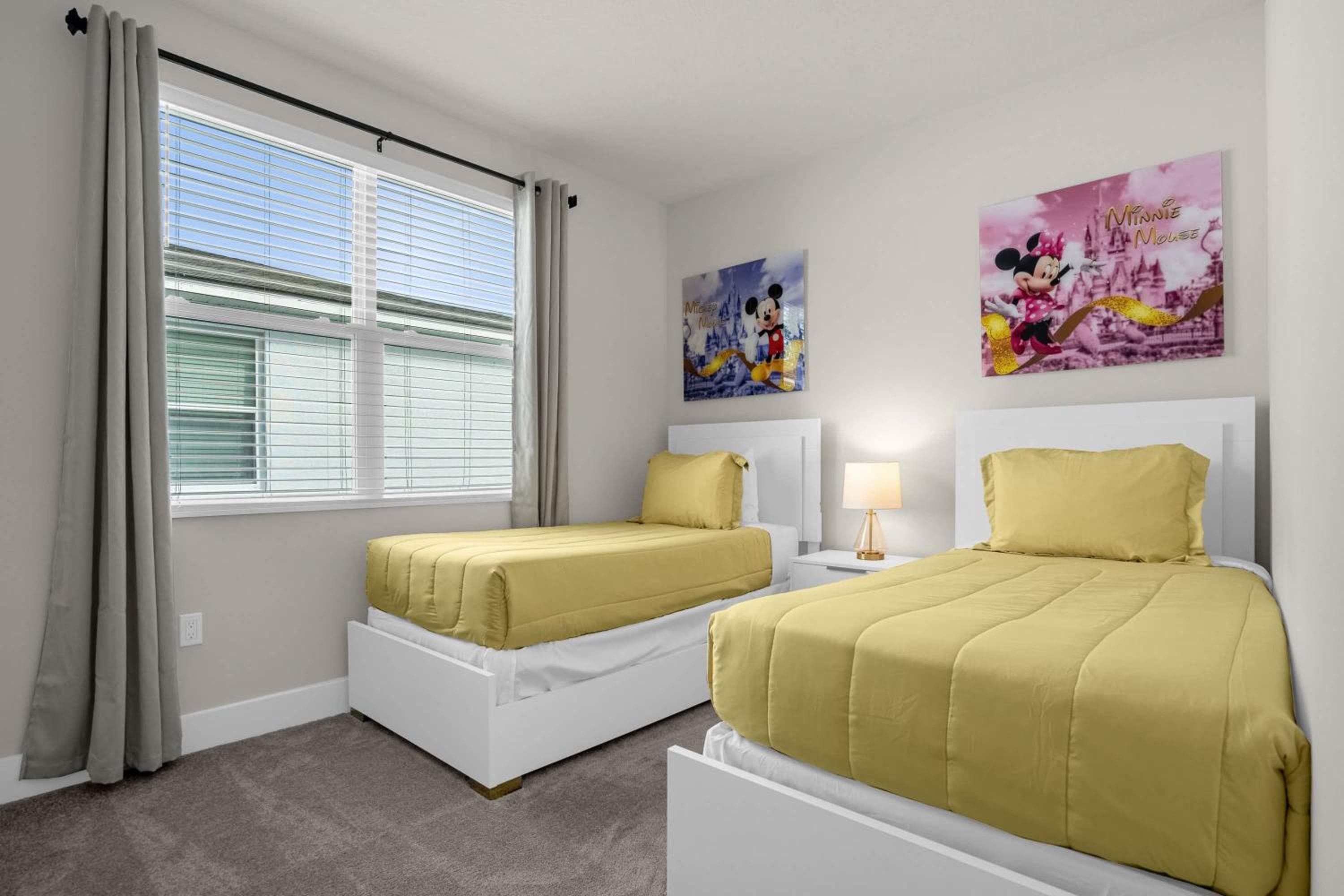 Upstay - Modern Family Home w Private Pool