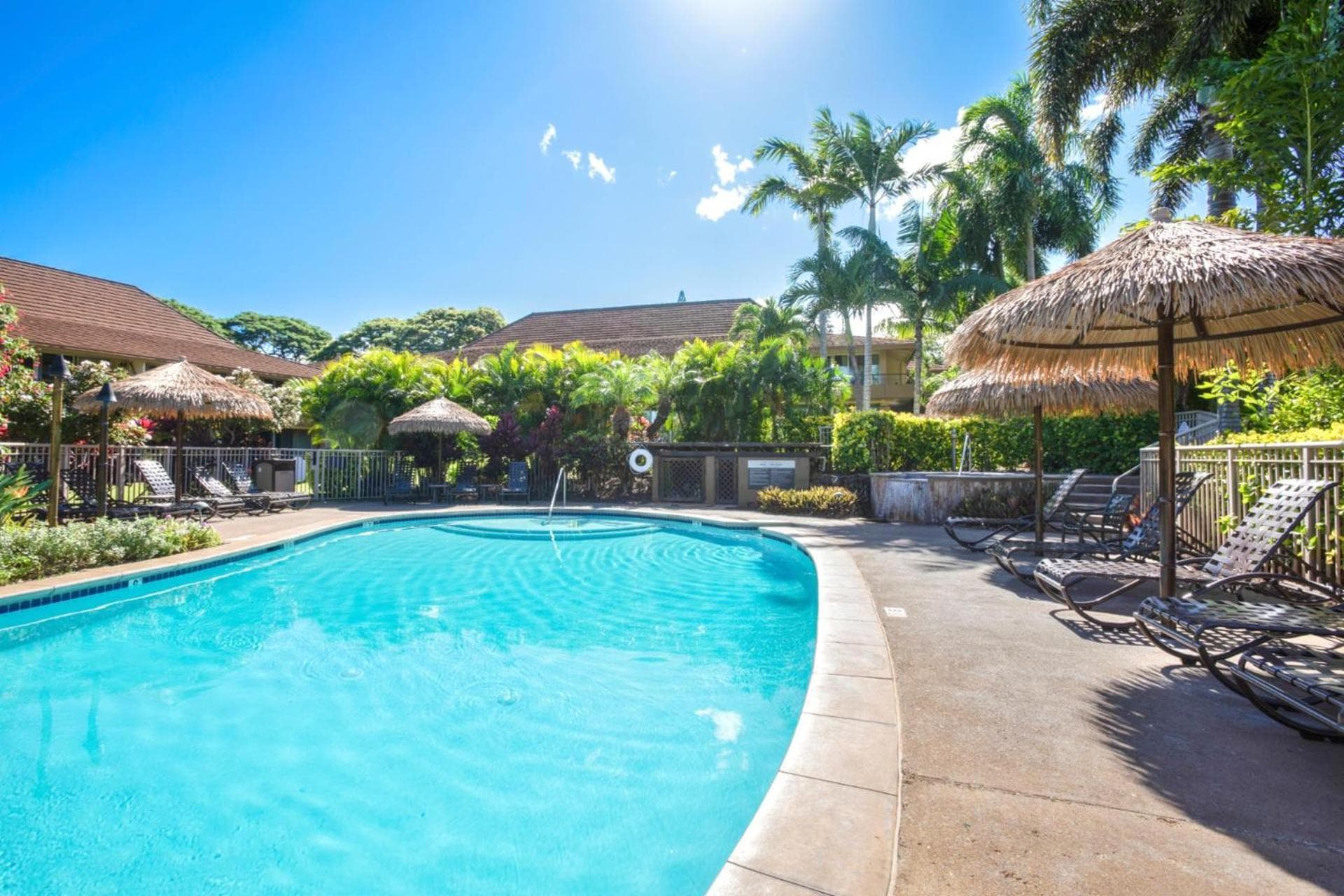 KBM Resorts FREE CAR Maui Kaanapali Villas Renovated Studio Near Beach Central AC MKV-B247