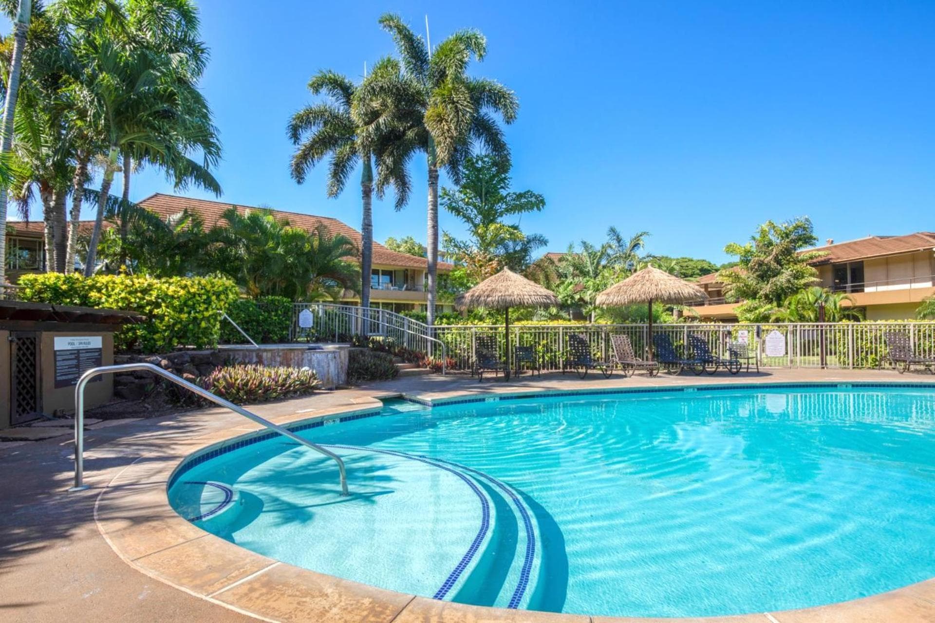 KBM Resorts FREE CAR Maui Kaanapali Villas Renovated Studio Near Beach Central AC MKV-B247