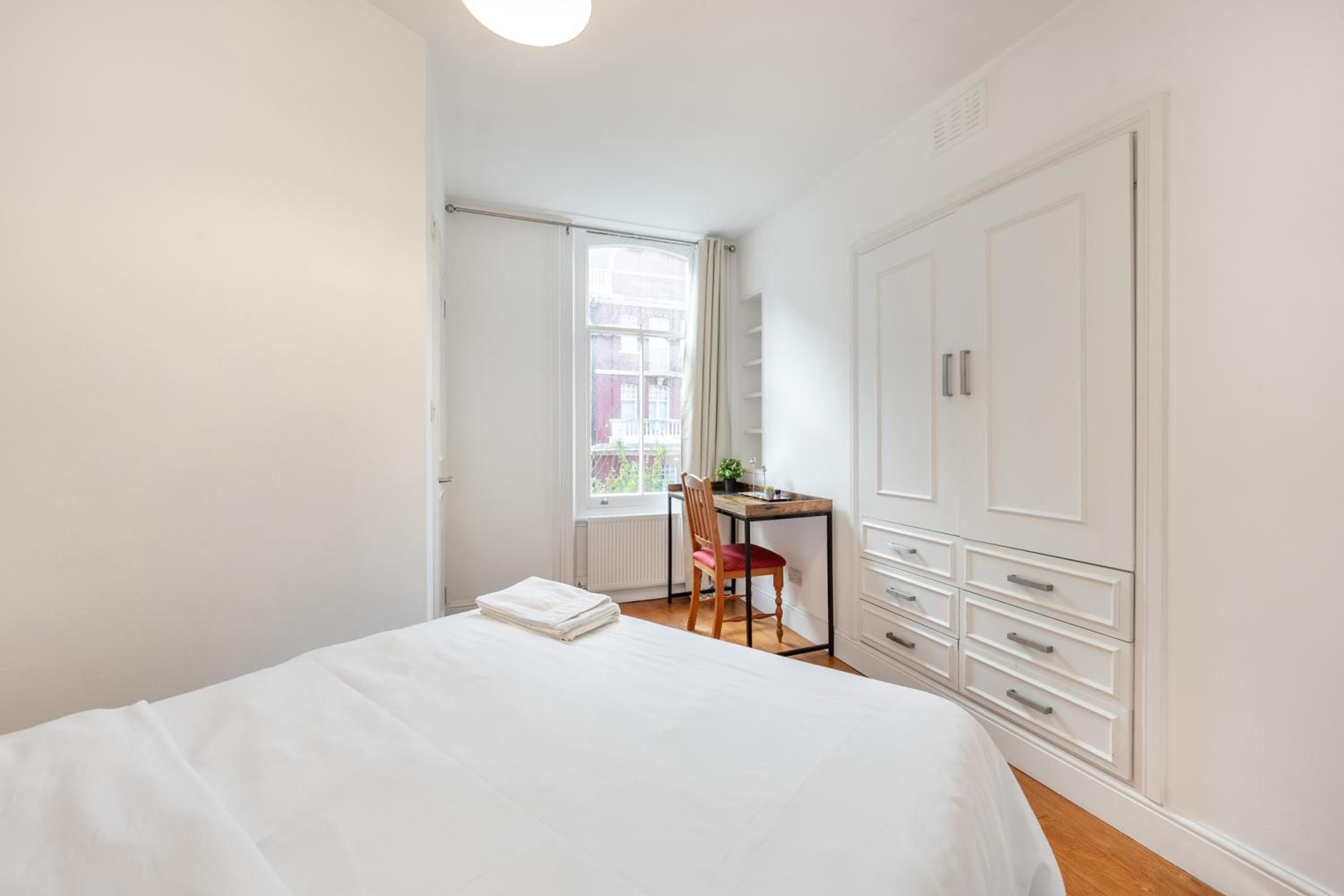 Modern 2 Bedroom Apartment in Central London