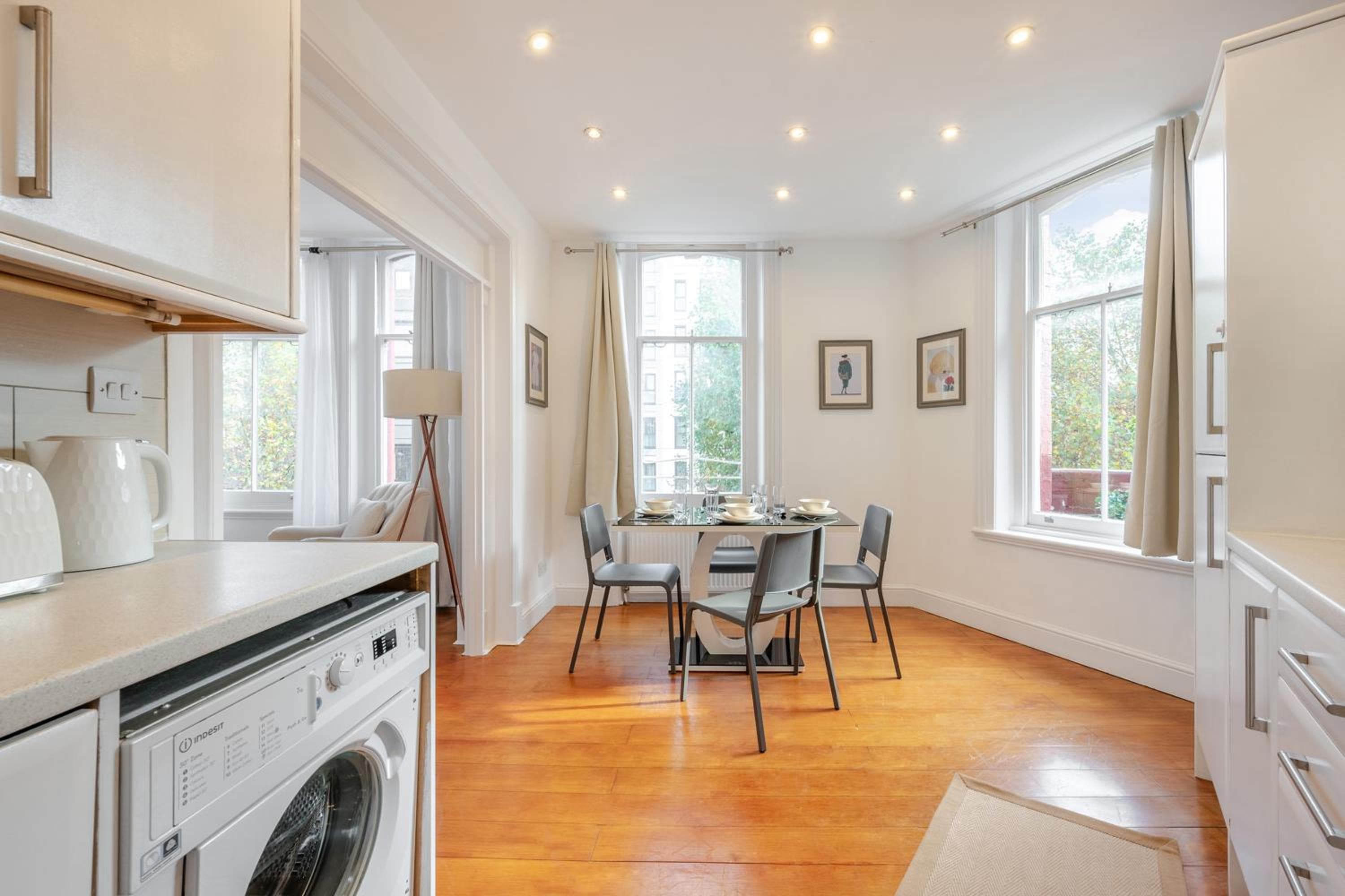 Modern 2 Bedroom Apartment in Central London