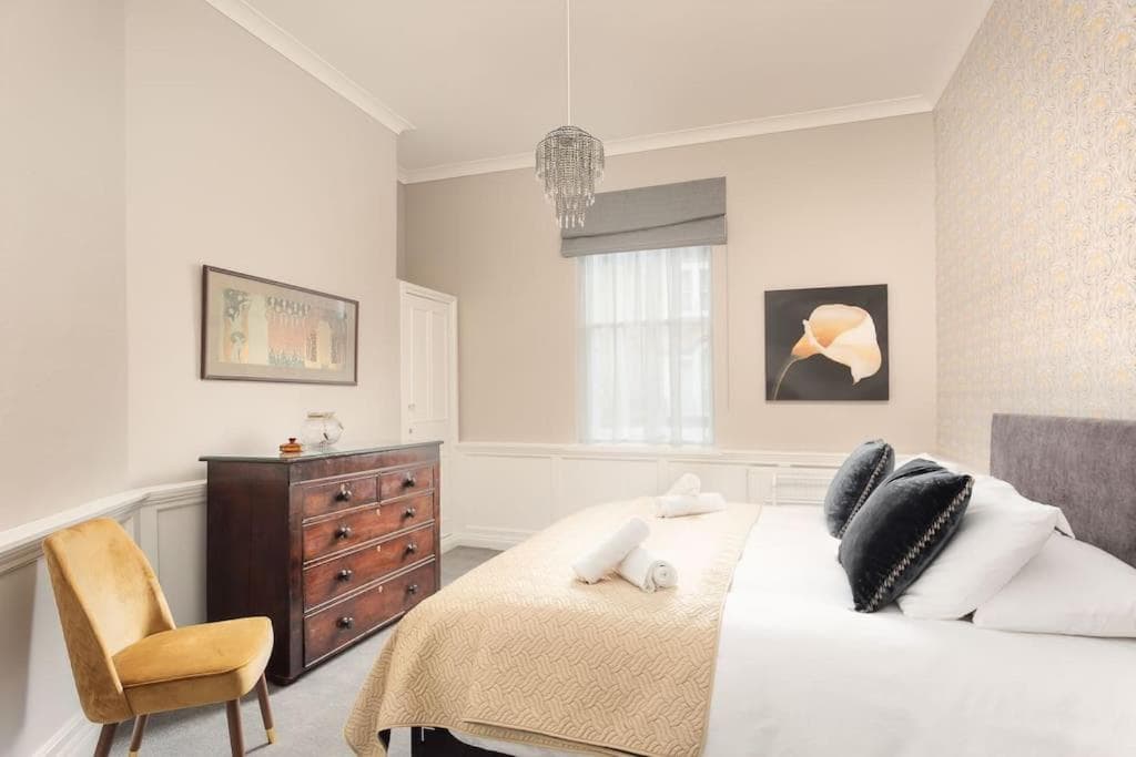 St James Apartment - Central Location