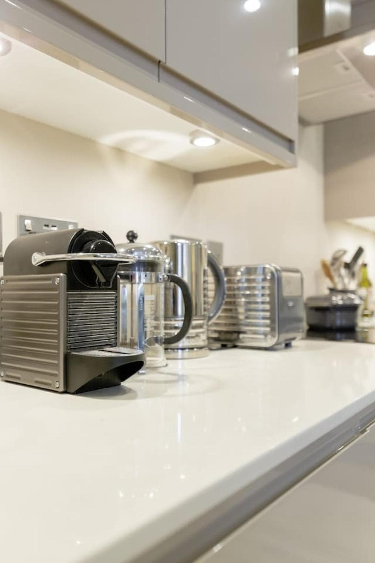 Elegant Epsom Flat in Period Building