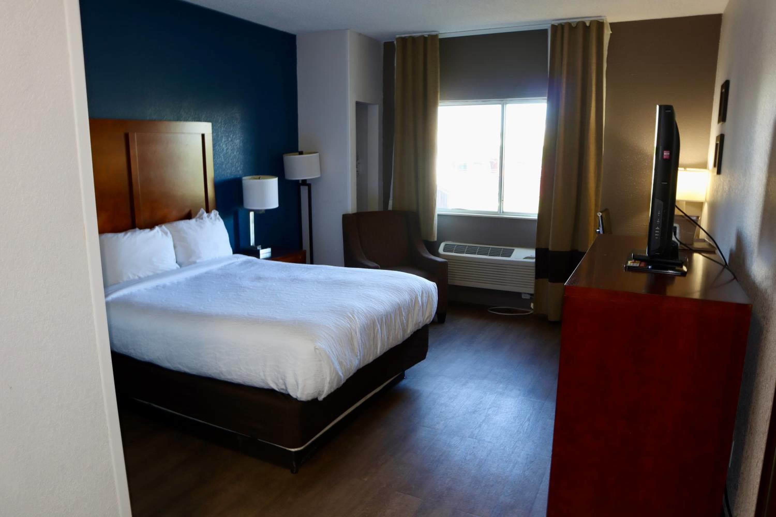 Comfort Inn & Suites Coralville - Iowa City near Iowa River Landing