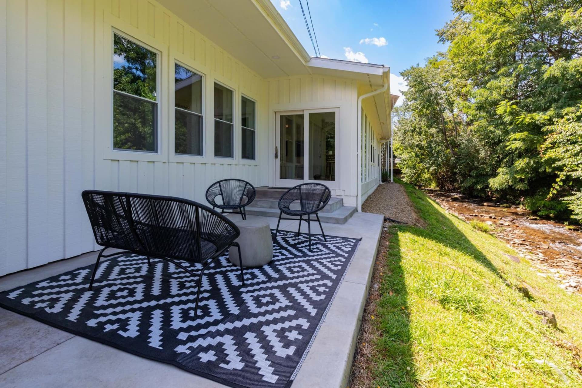 Dogwood Boutique Motel