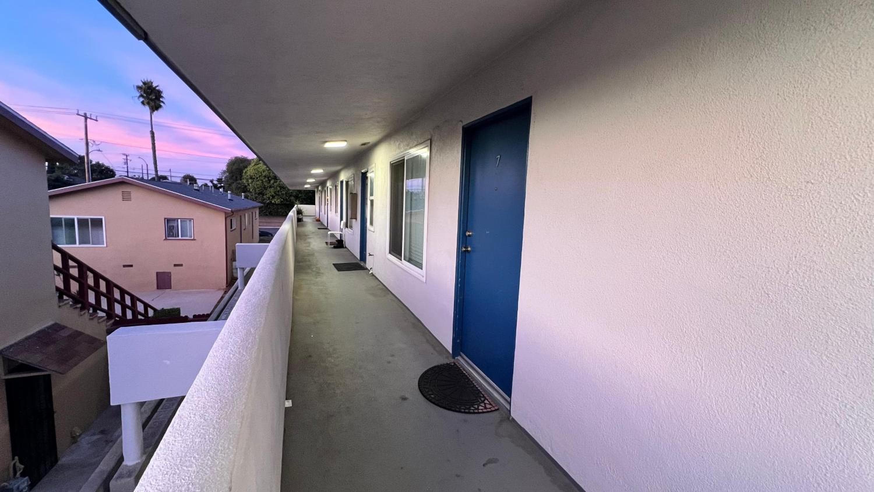 Private Room 5min to Beach near Hermosa Beach and LAX