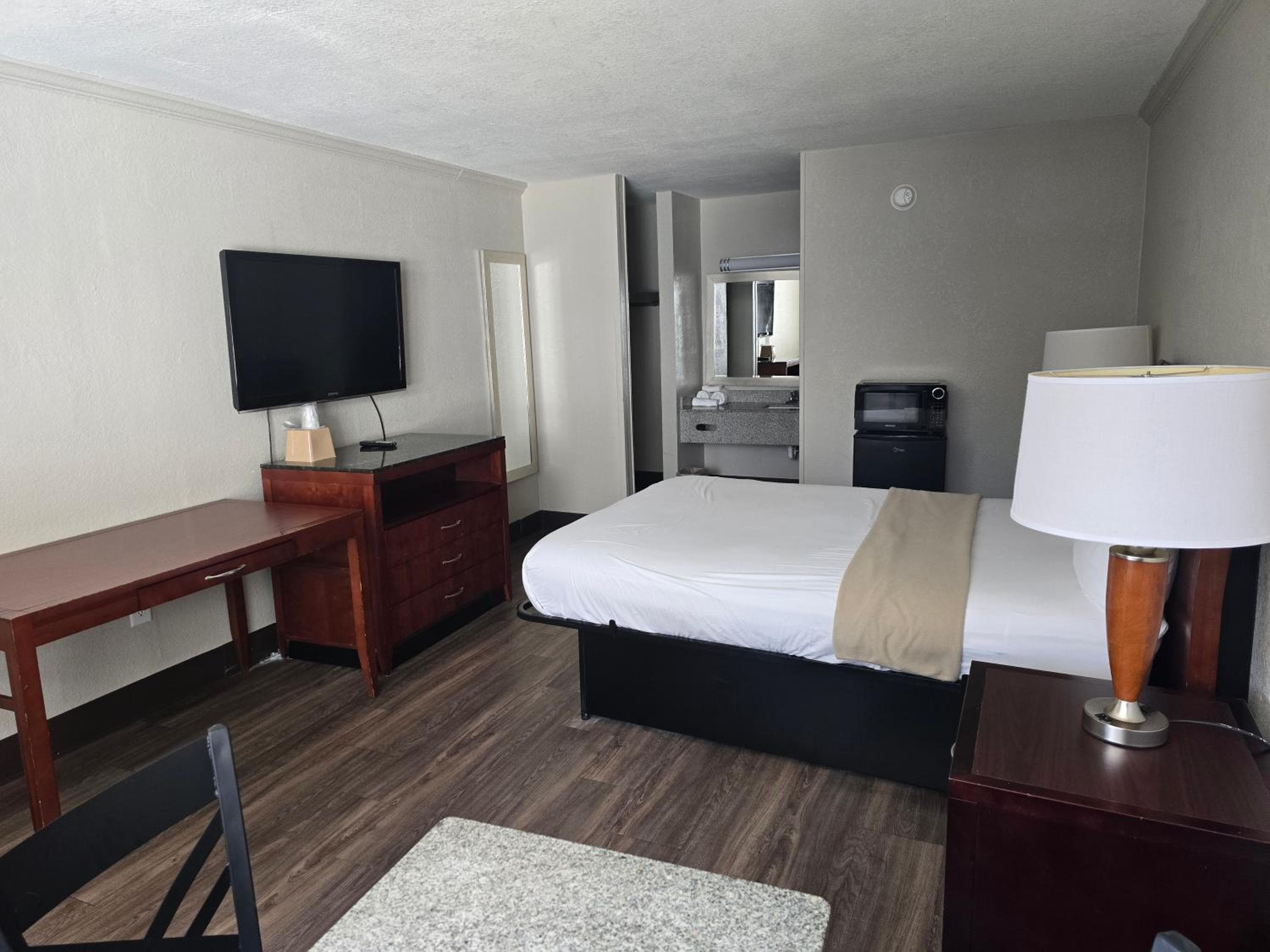 Motel 6 Raleigh, NC – Downtown South