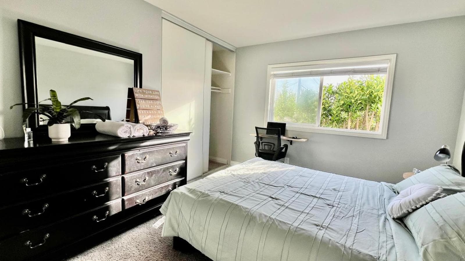 Private Room 5min to Beach near Hermosa Beach and LAX
