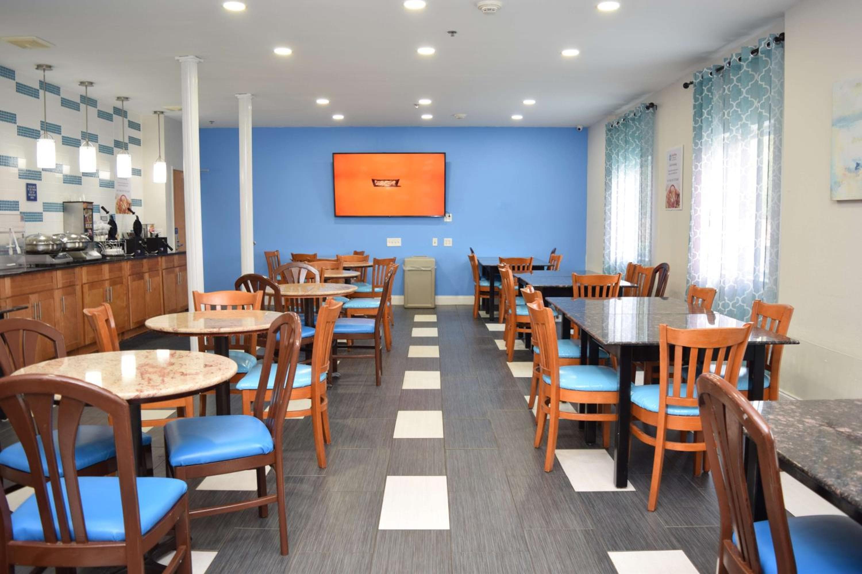 SureStay Plus Hotel by Best Western Niagara Falls East