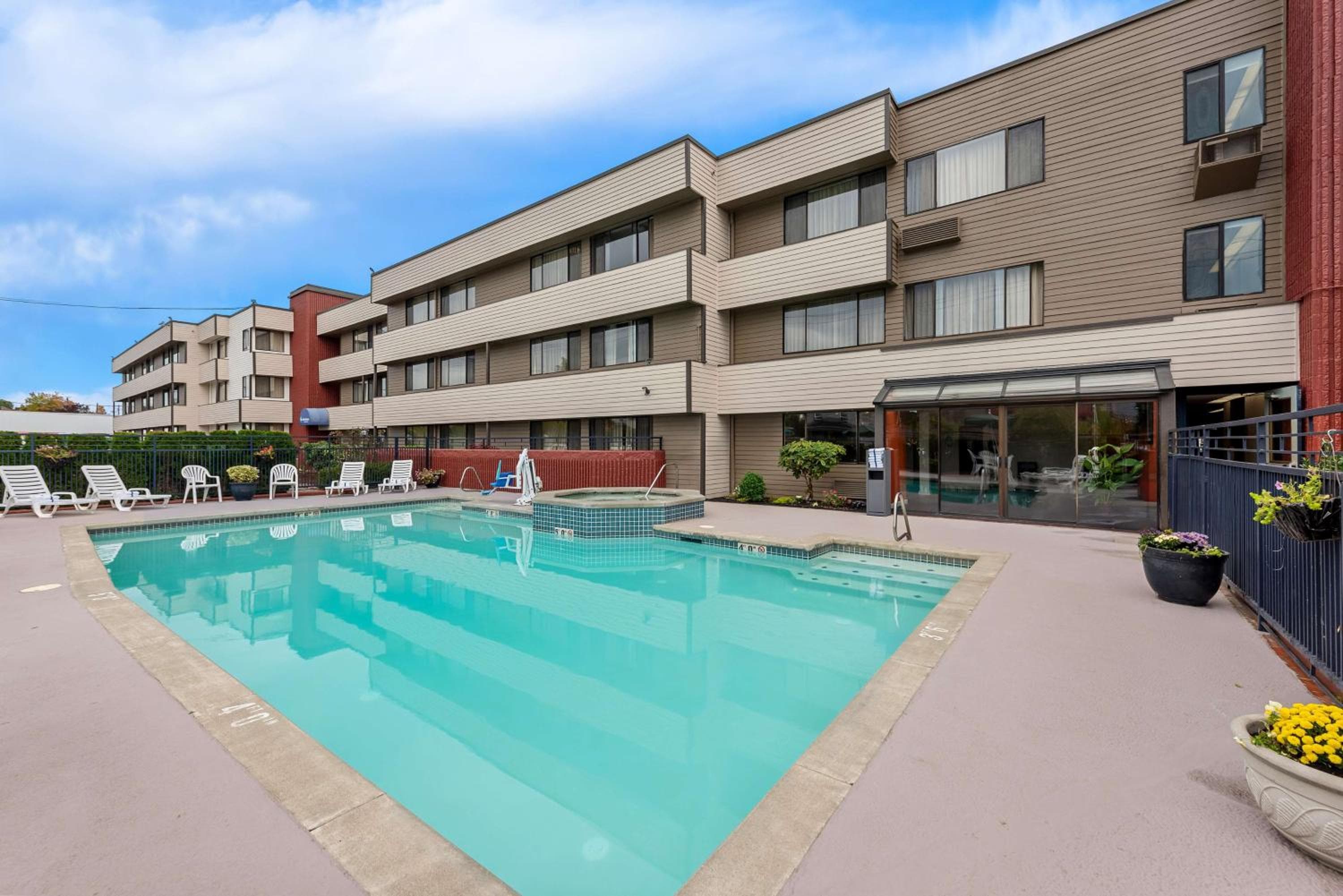 Best Western Cascadia Inn