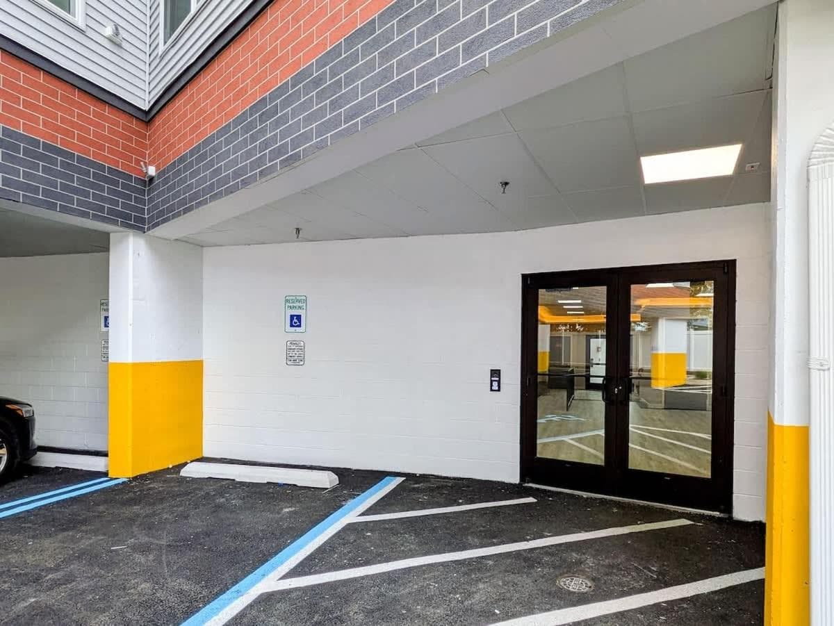 212 Modern 1BR Apt Walk to NJTransit