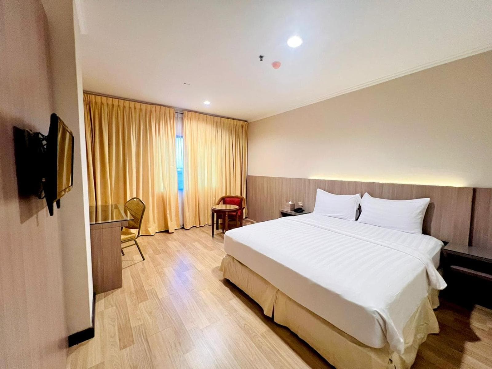 Royal Asia Hotel