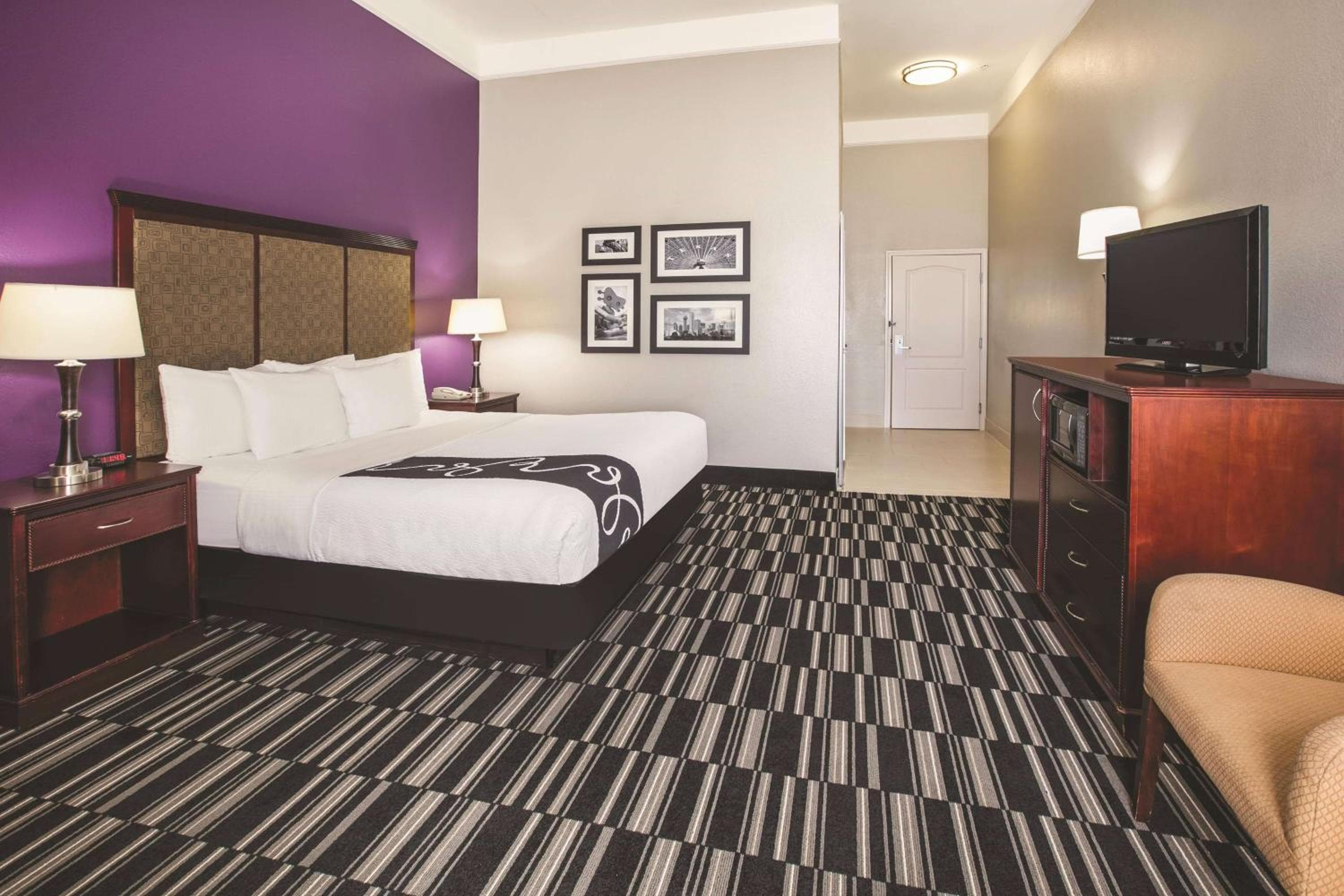 Baymont by Wyndham Dallas South-DeSoto