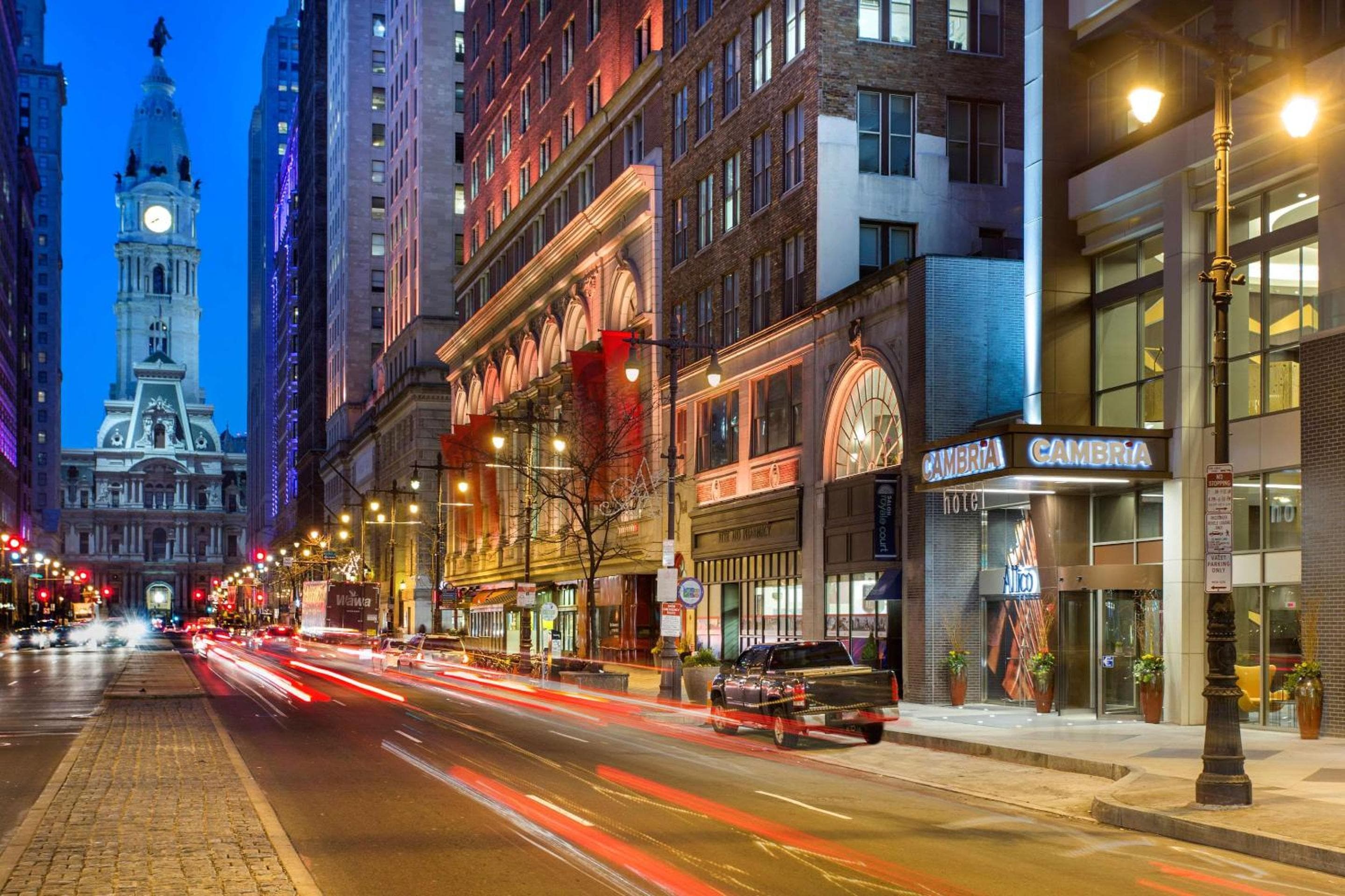 Cambria Hotel Philadelphia Downtown - Center City