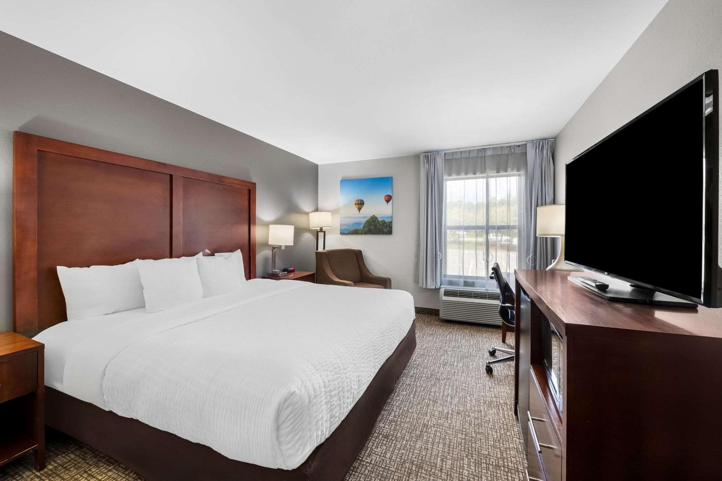 Clarion Pointe Apex - Holly Springs