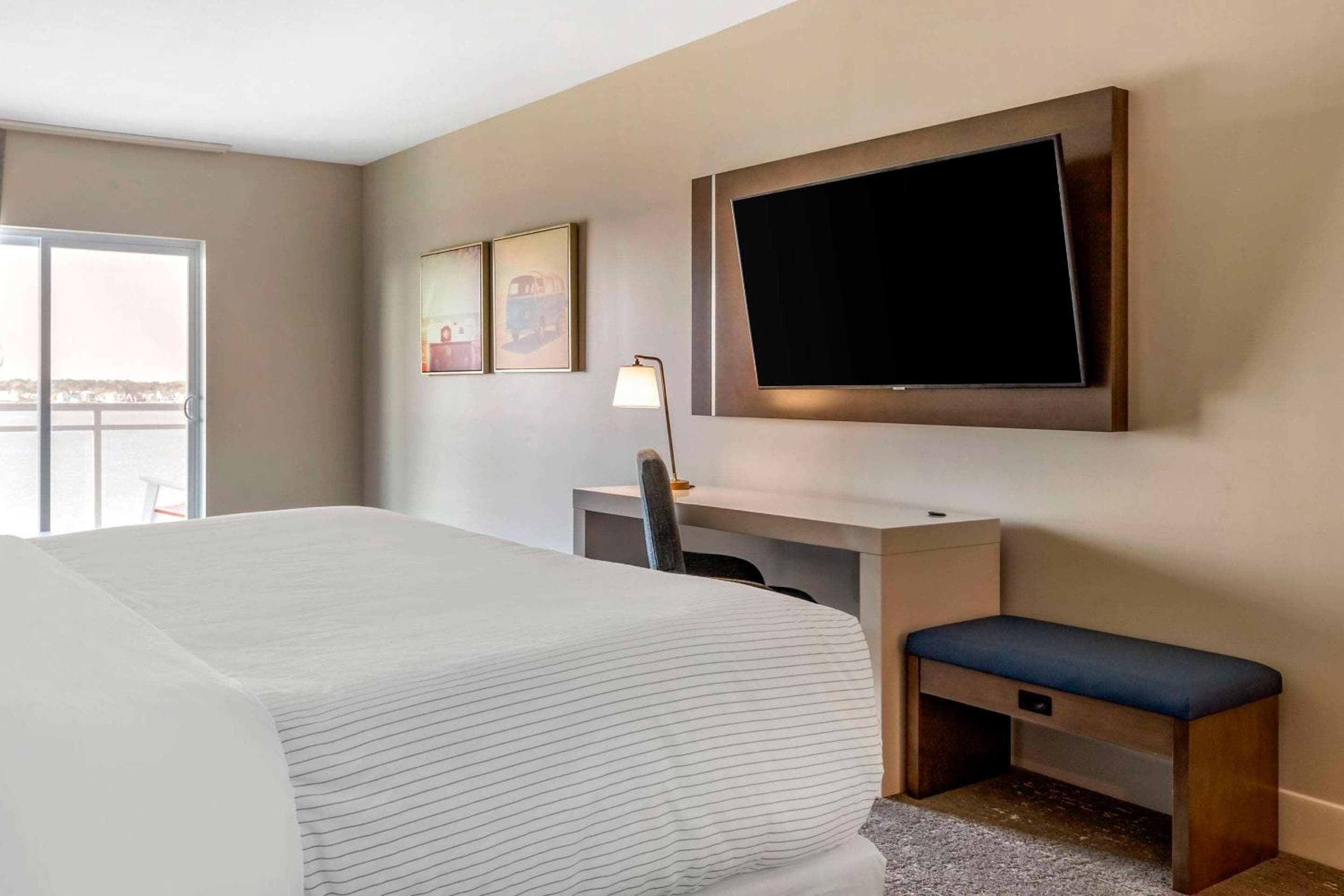 Cambria Hotel Ocean City - Bayfront