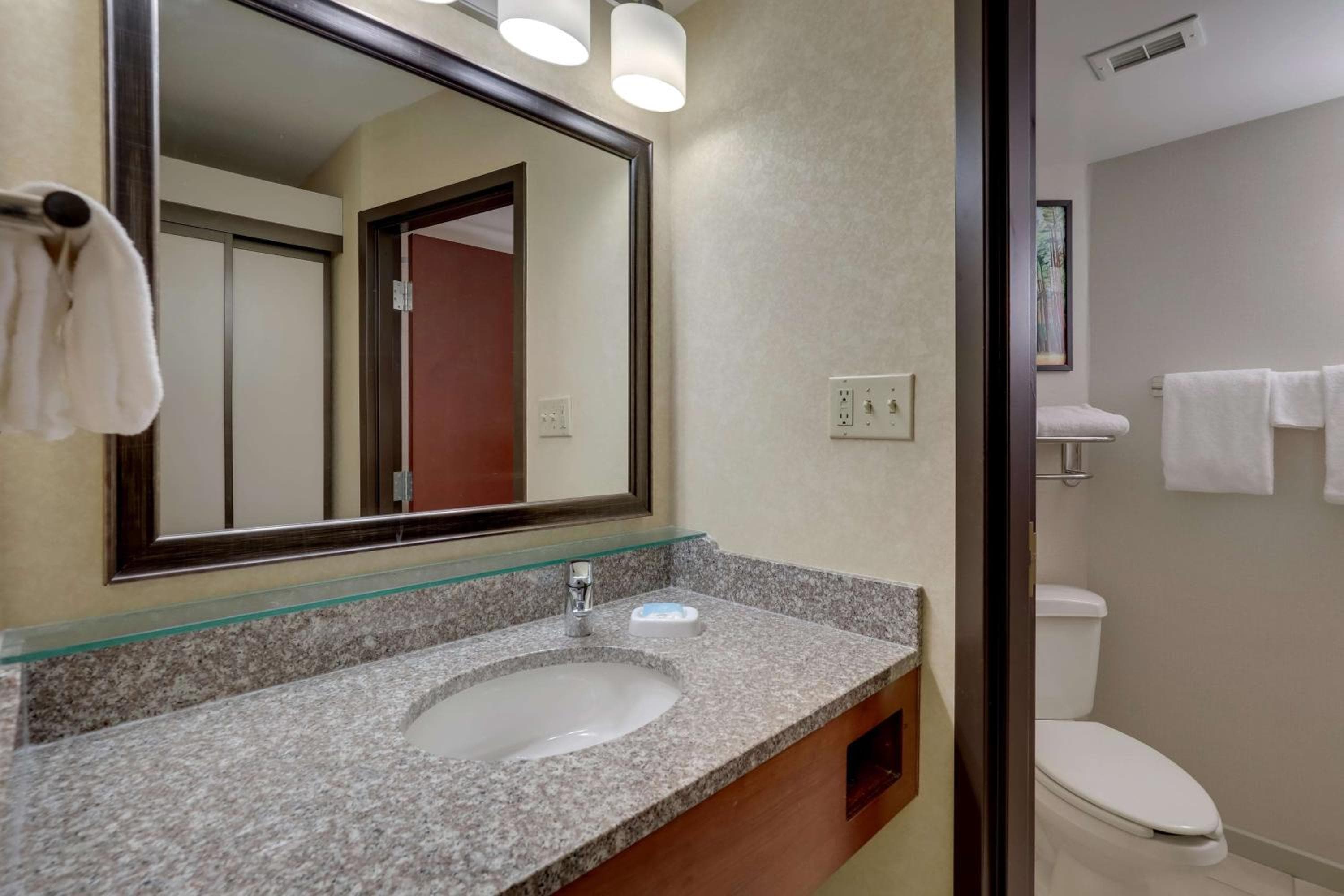 Drury Inn & Suites Charlotte University Place