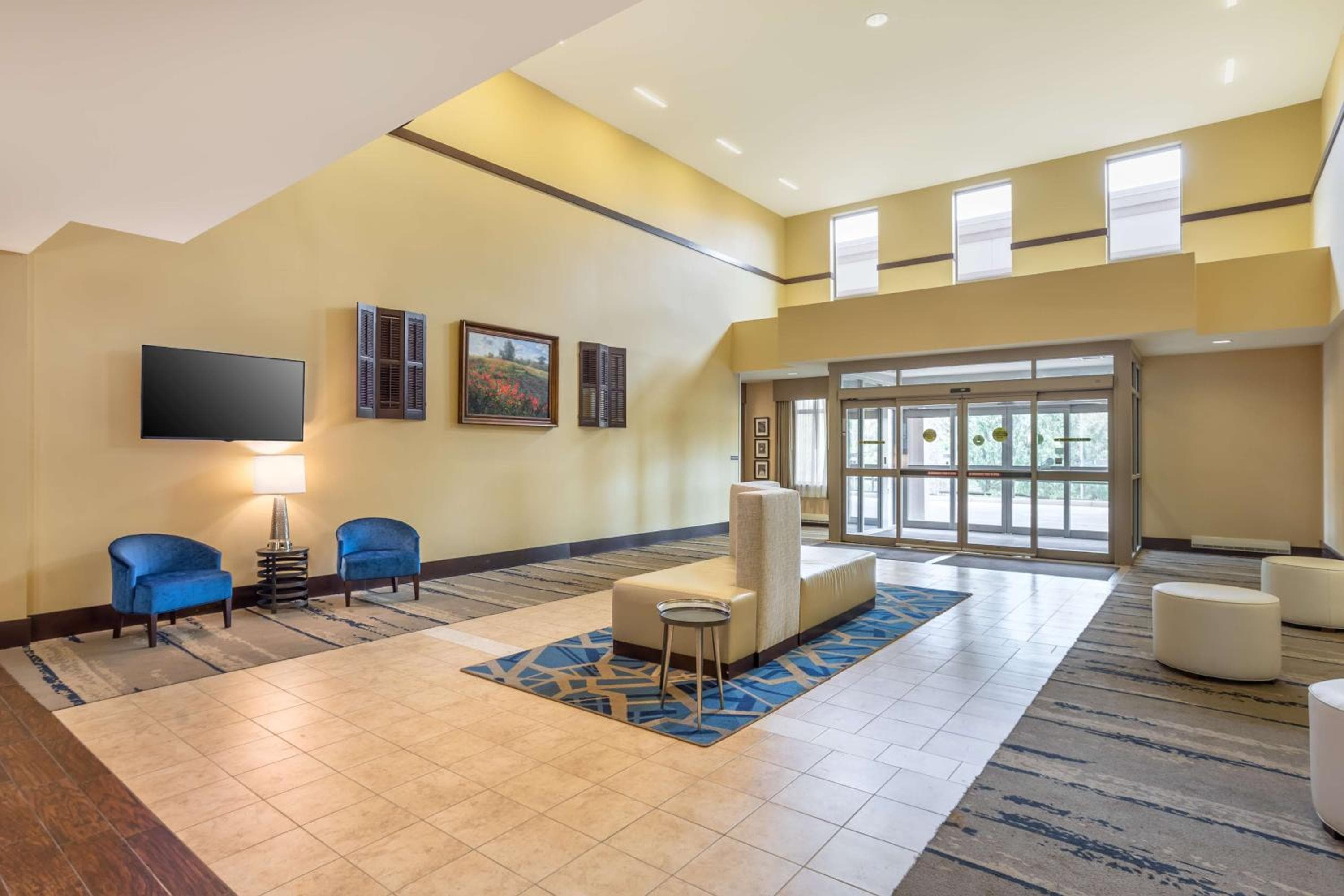 Best Western PLUS University Park Inn & Suites