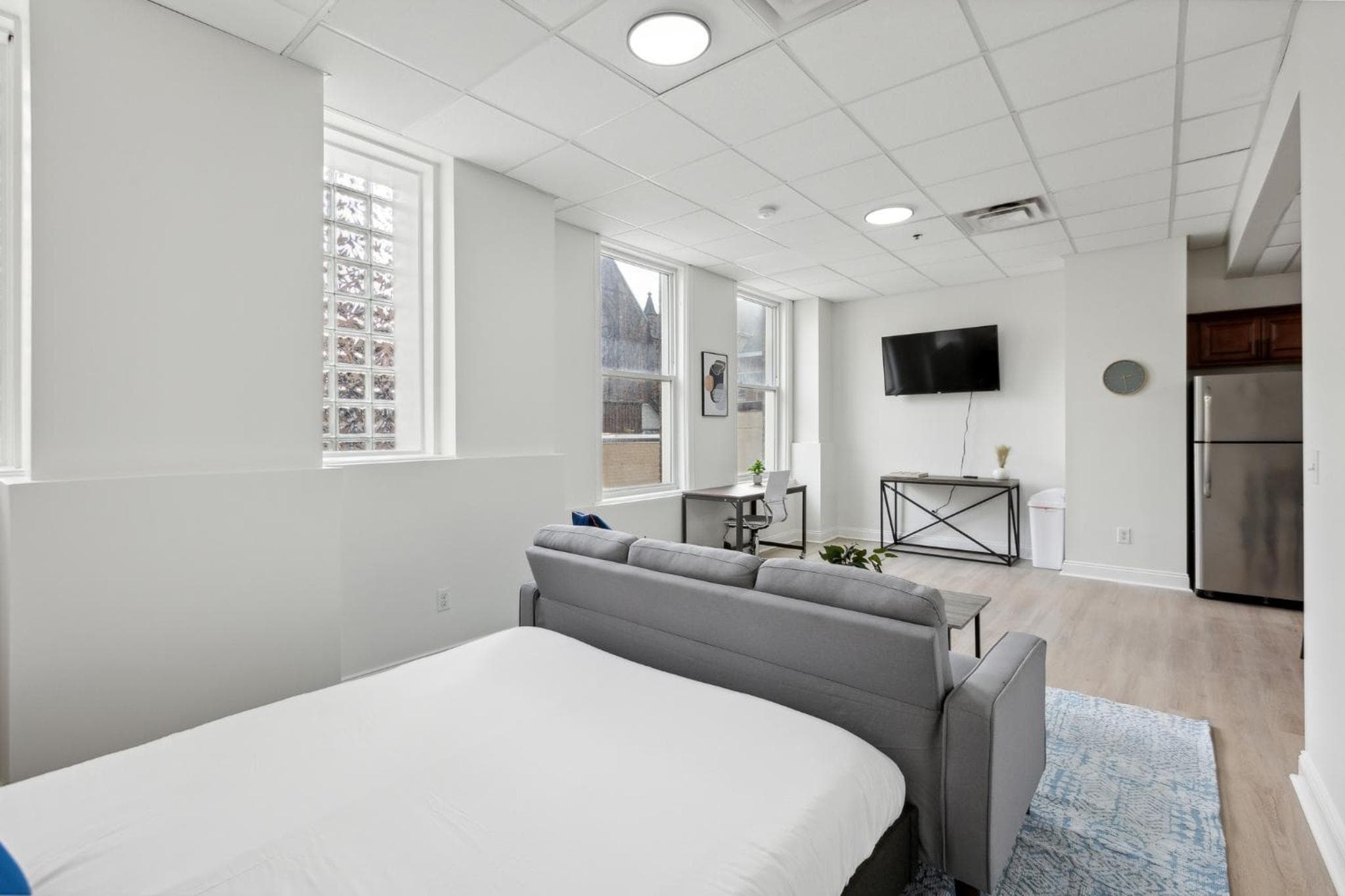 East 225 I Modern Studio in Downtown Rochester