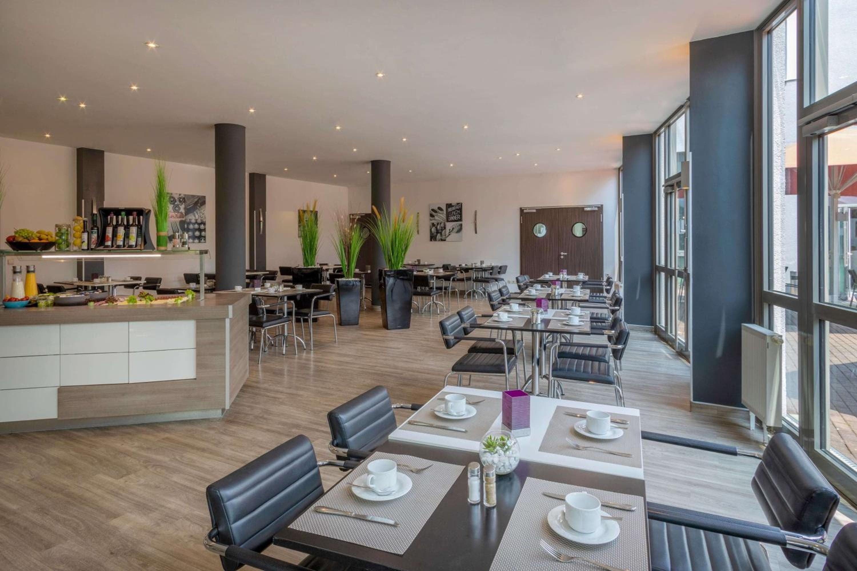 B&B HOTEL Krefeld-Süd