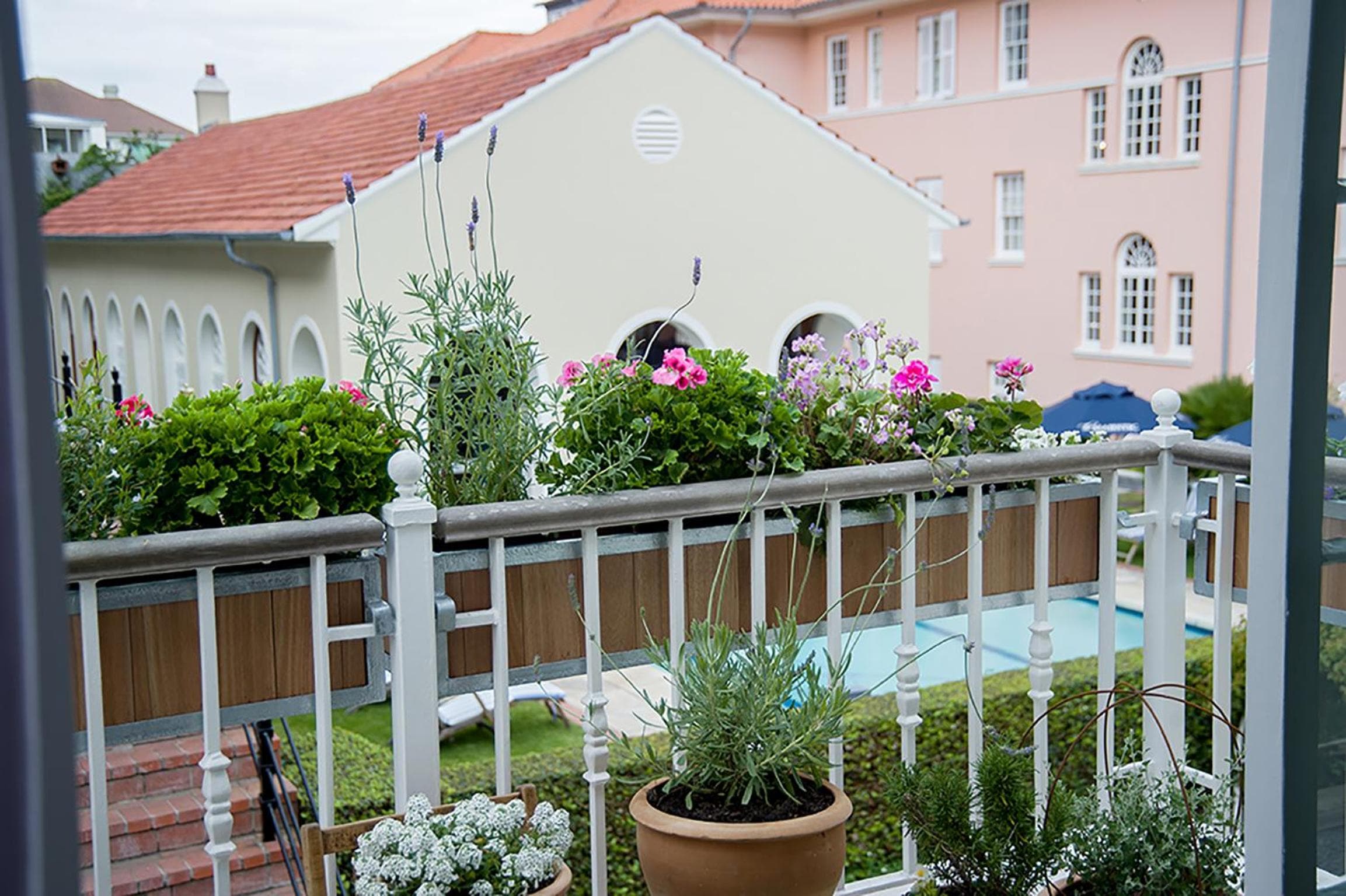 Charming Coastal Townhouse at The Majestic