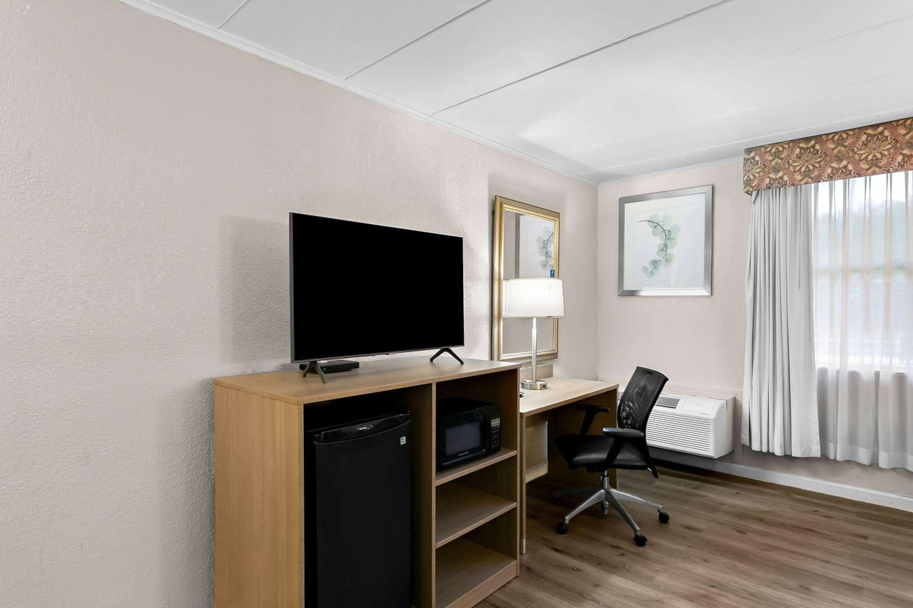 Travelodge by Wyndham Aberdeen