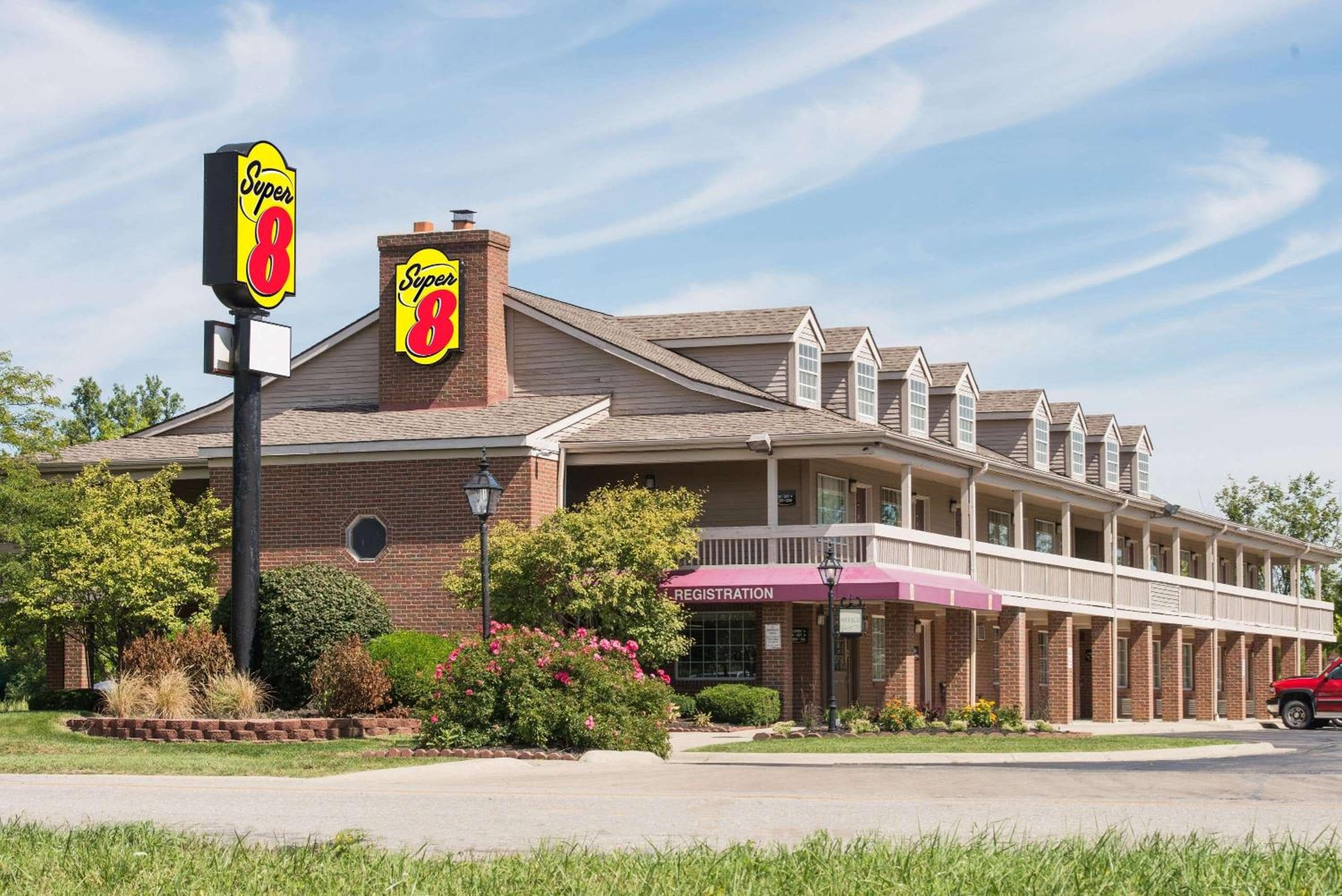 Red Roof Inn & Suites Marysville