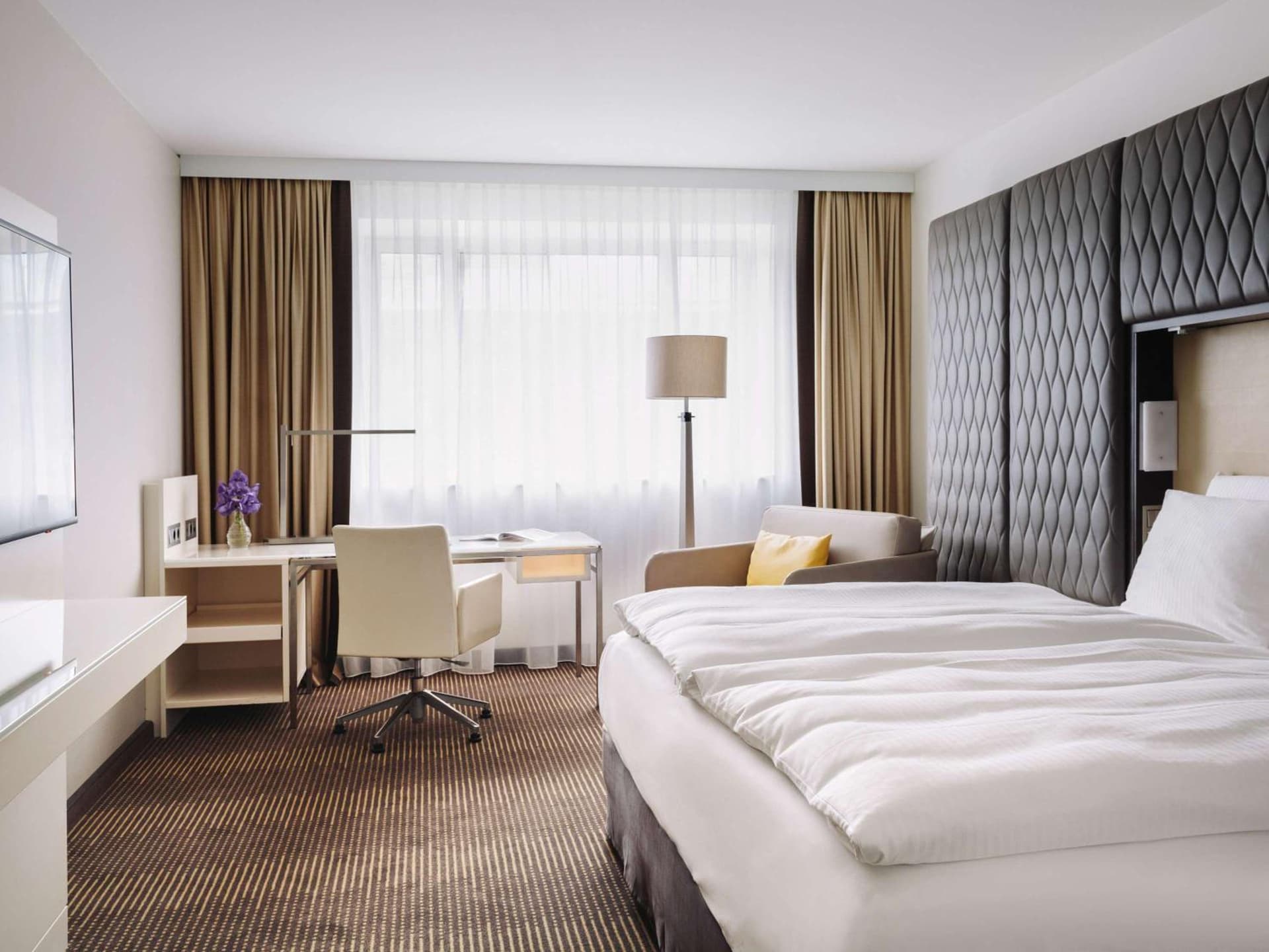 PULLMAN Berlin Schweizerhof - City Center, Zoo und Kurfürstendamm