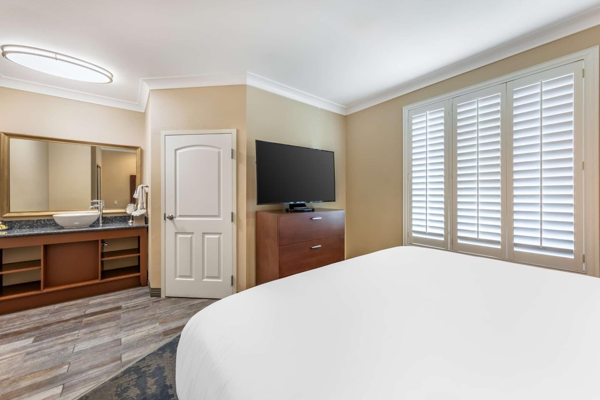 Best Western PLUS Avita Suites