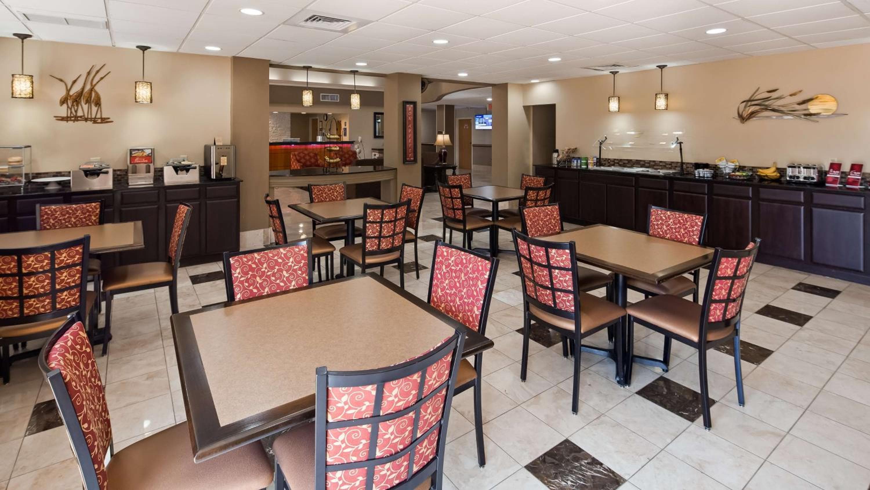 Best Western Plus Ambassador Suites